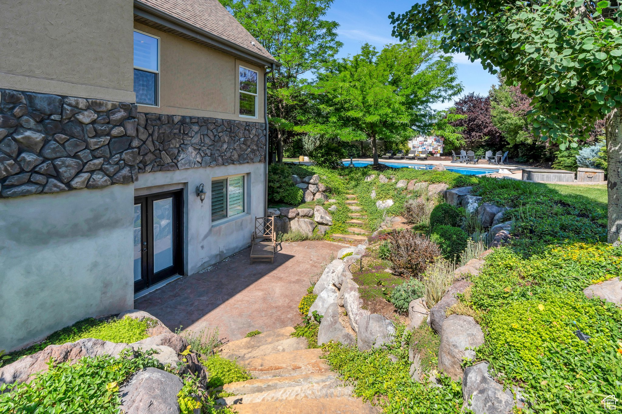 main property photo 70