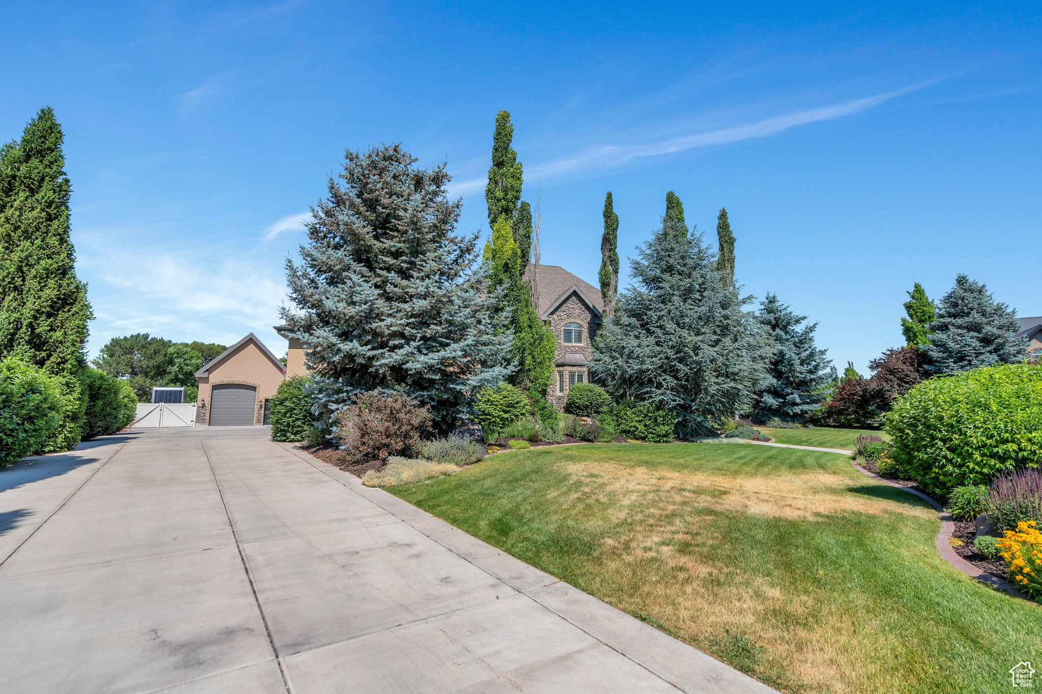 main property photo 81