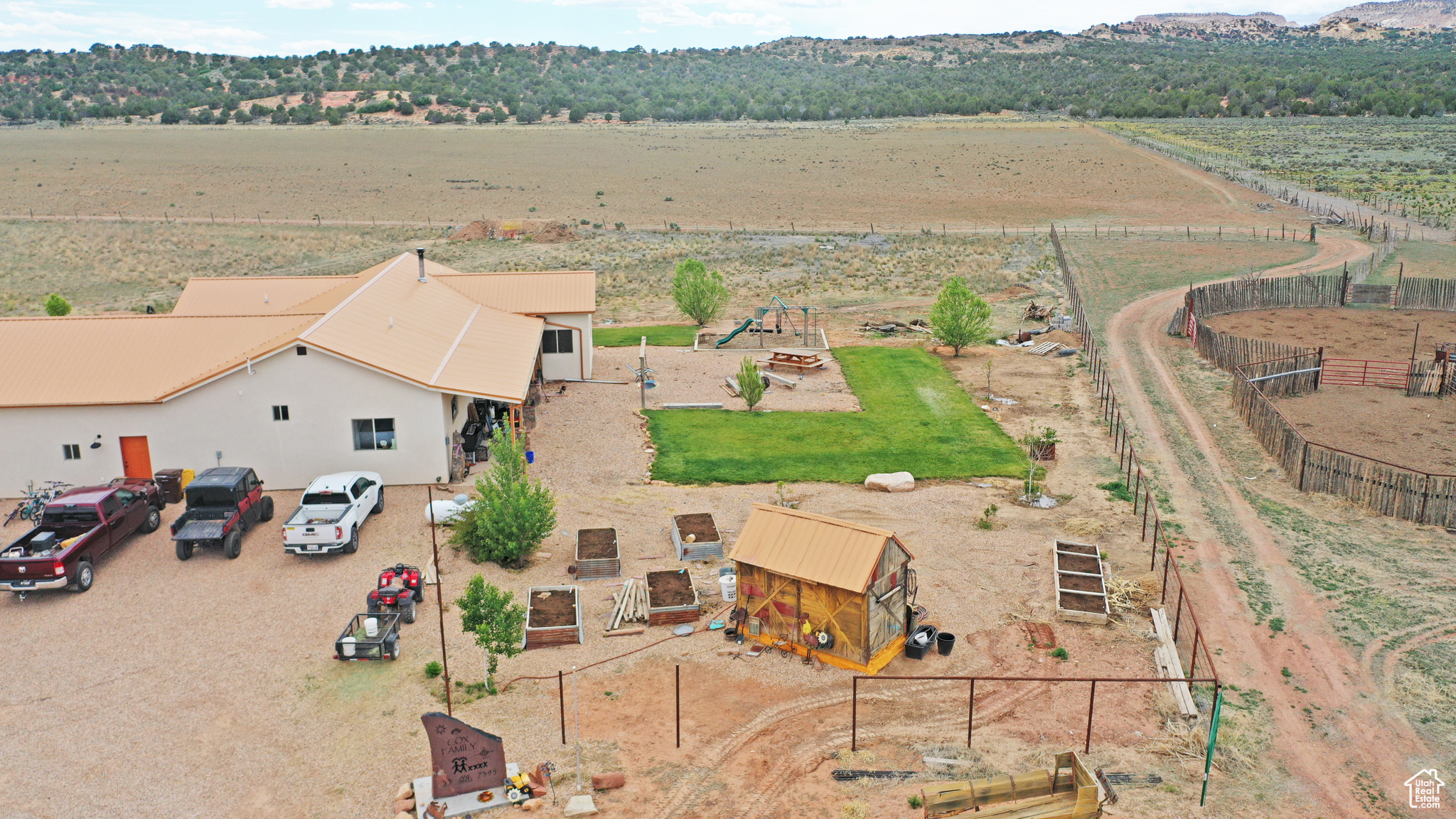 main property photo 34