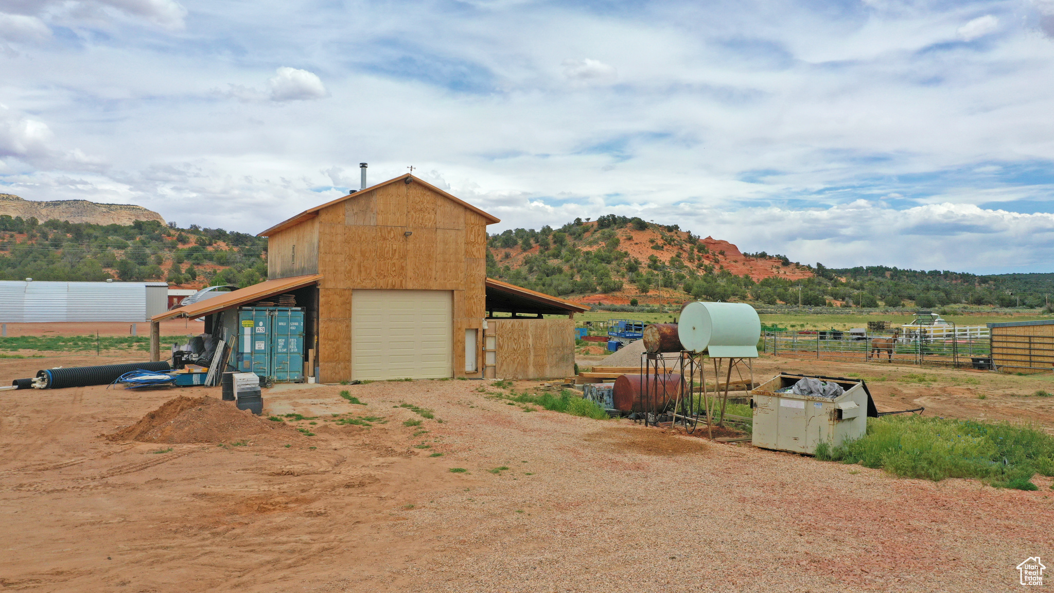 main property photo 47