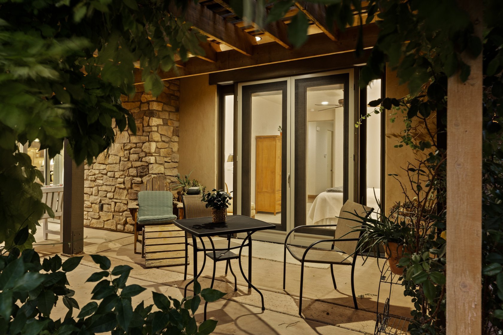 main property photo 40