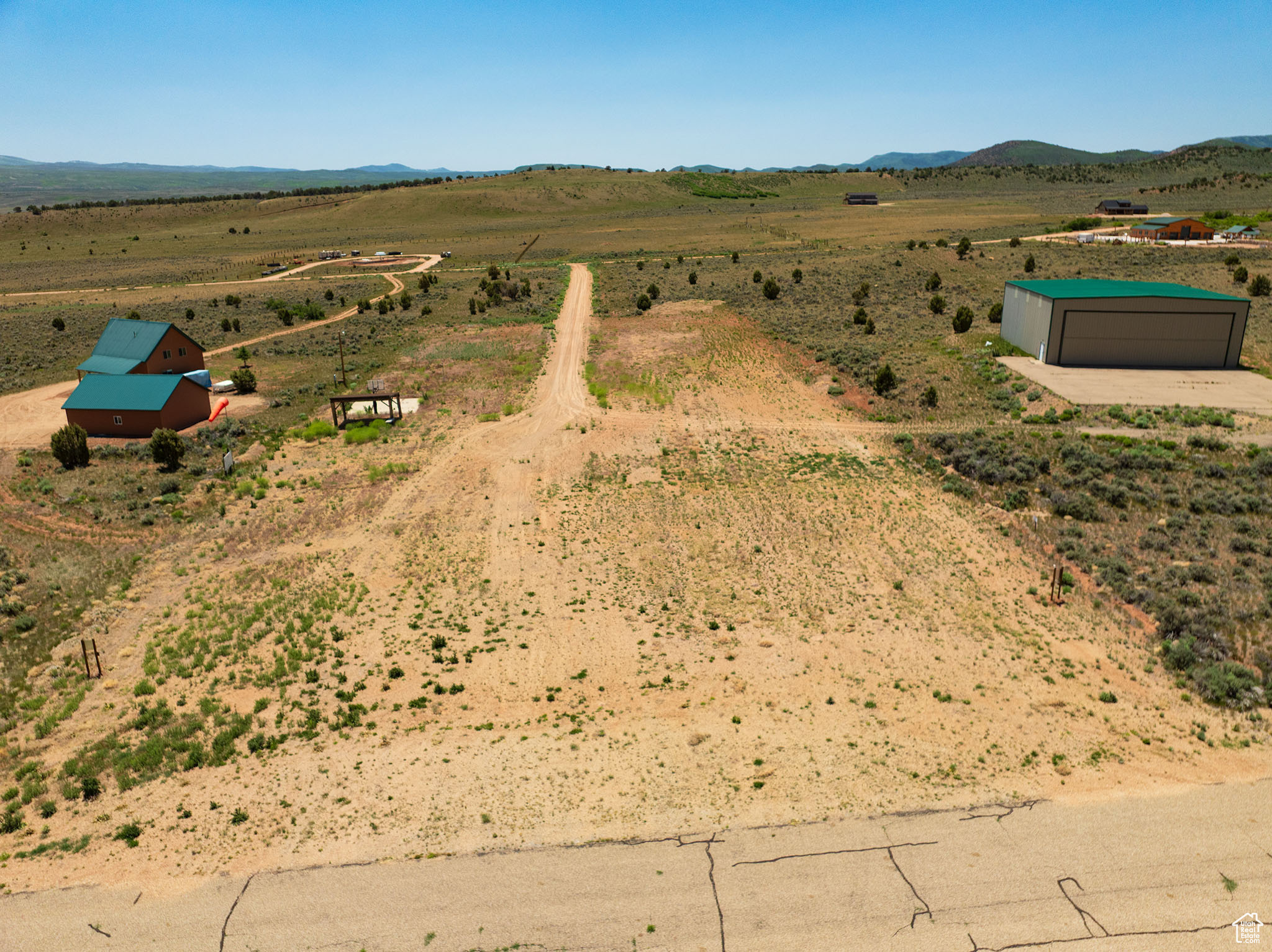 main property photo 2