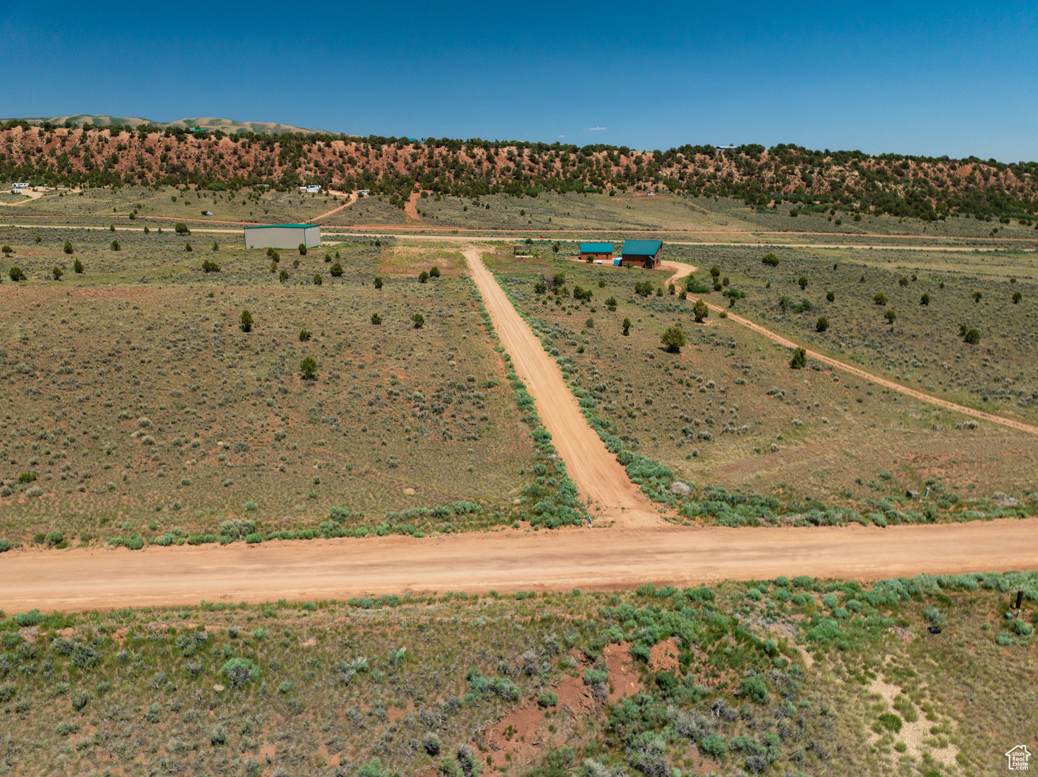 main property photo 36