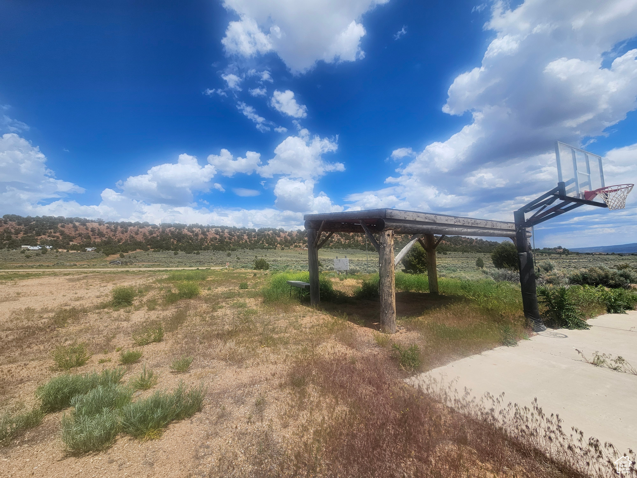 main property photo 8
