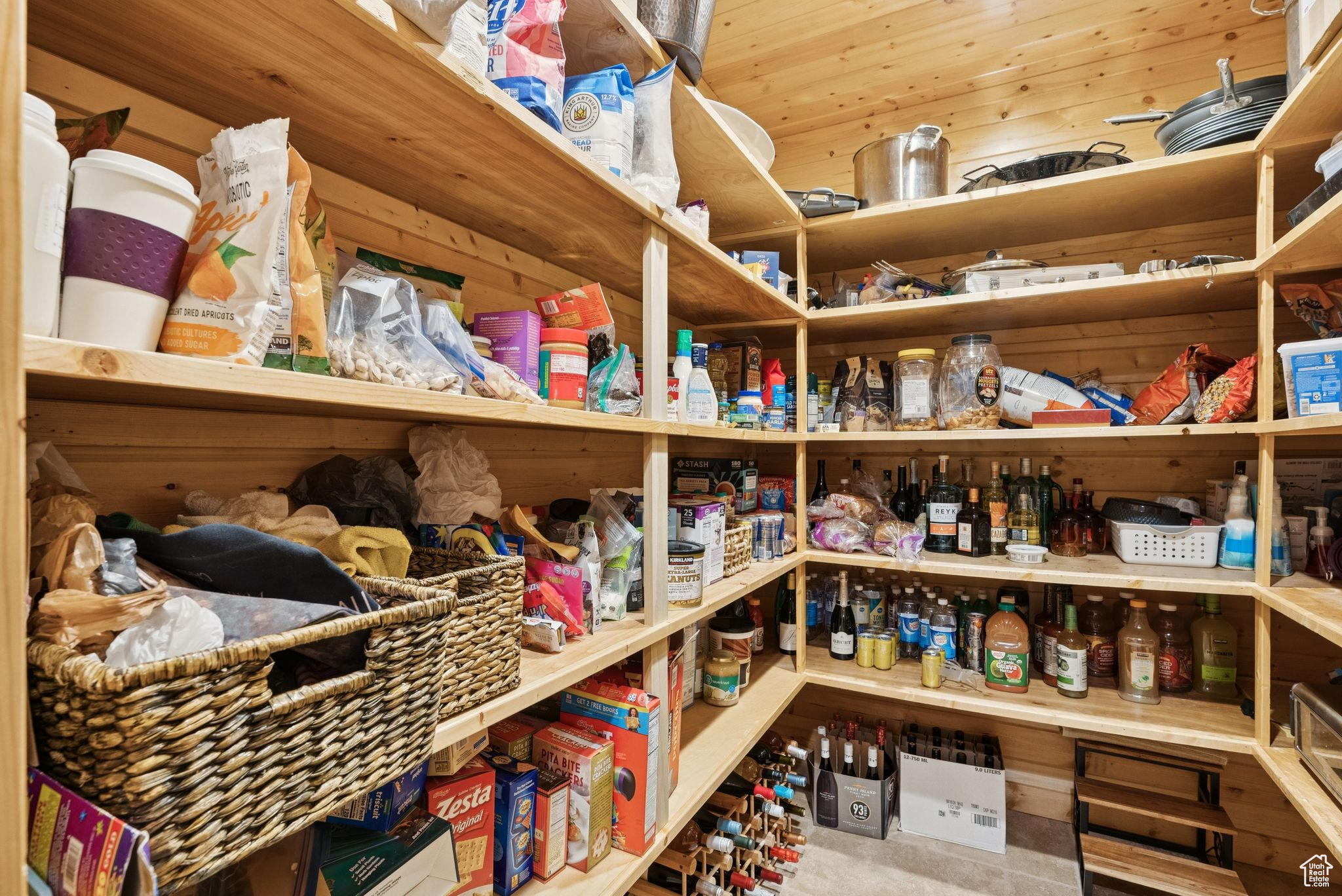 main property photo 27