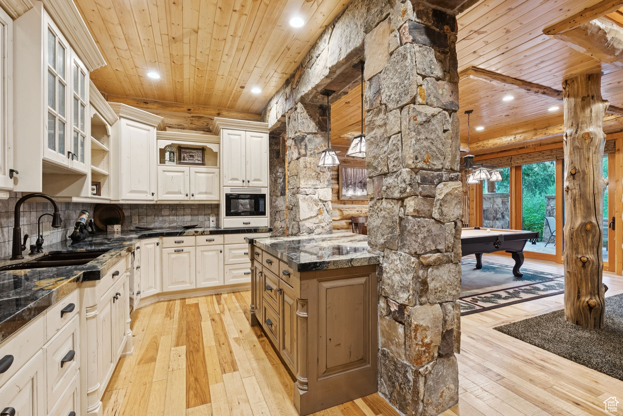 main property photo 59