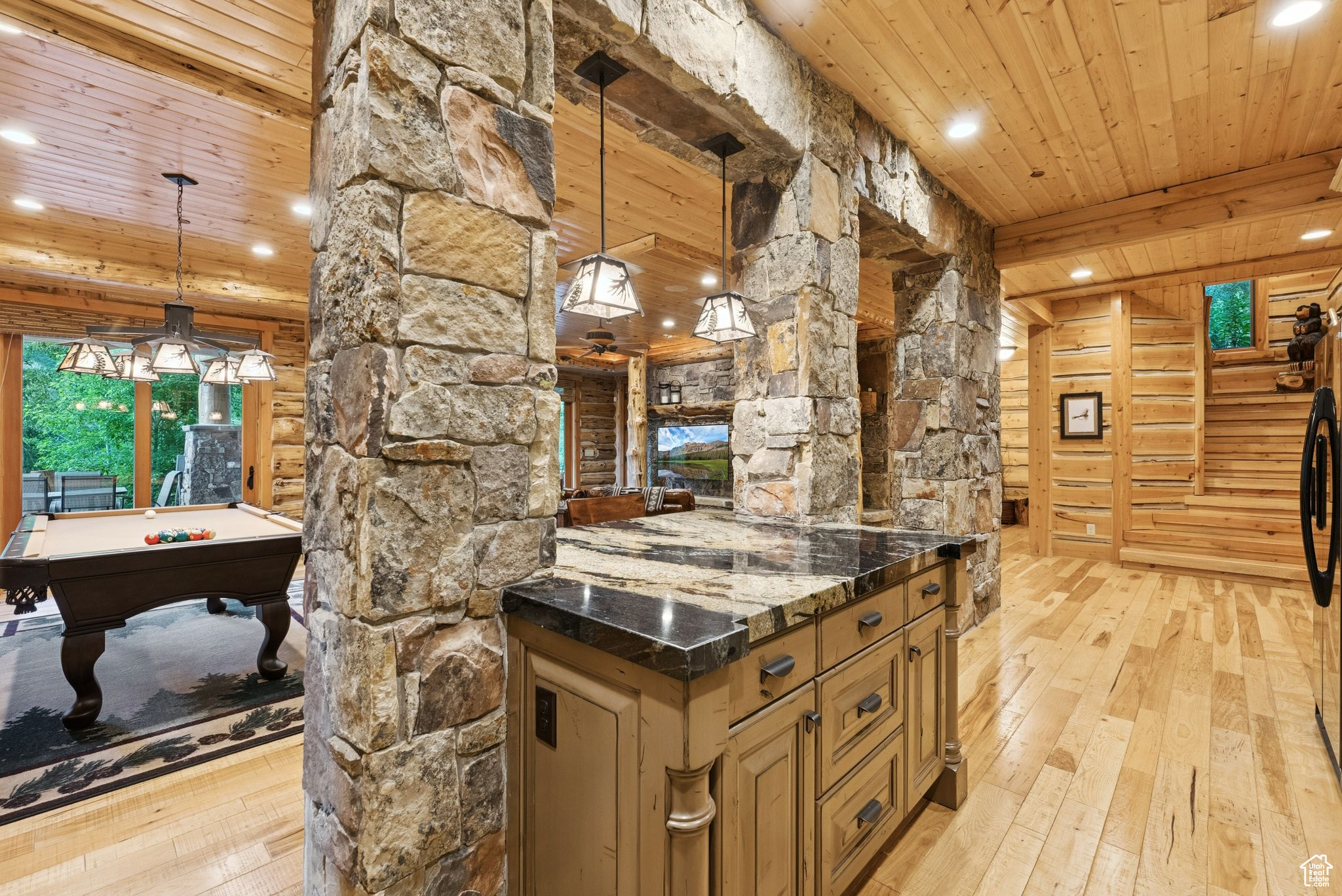 main property photo 60