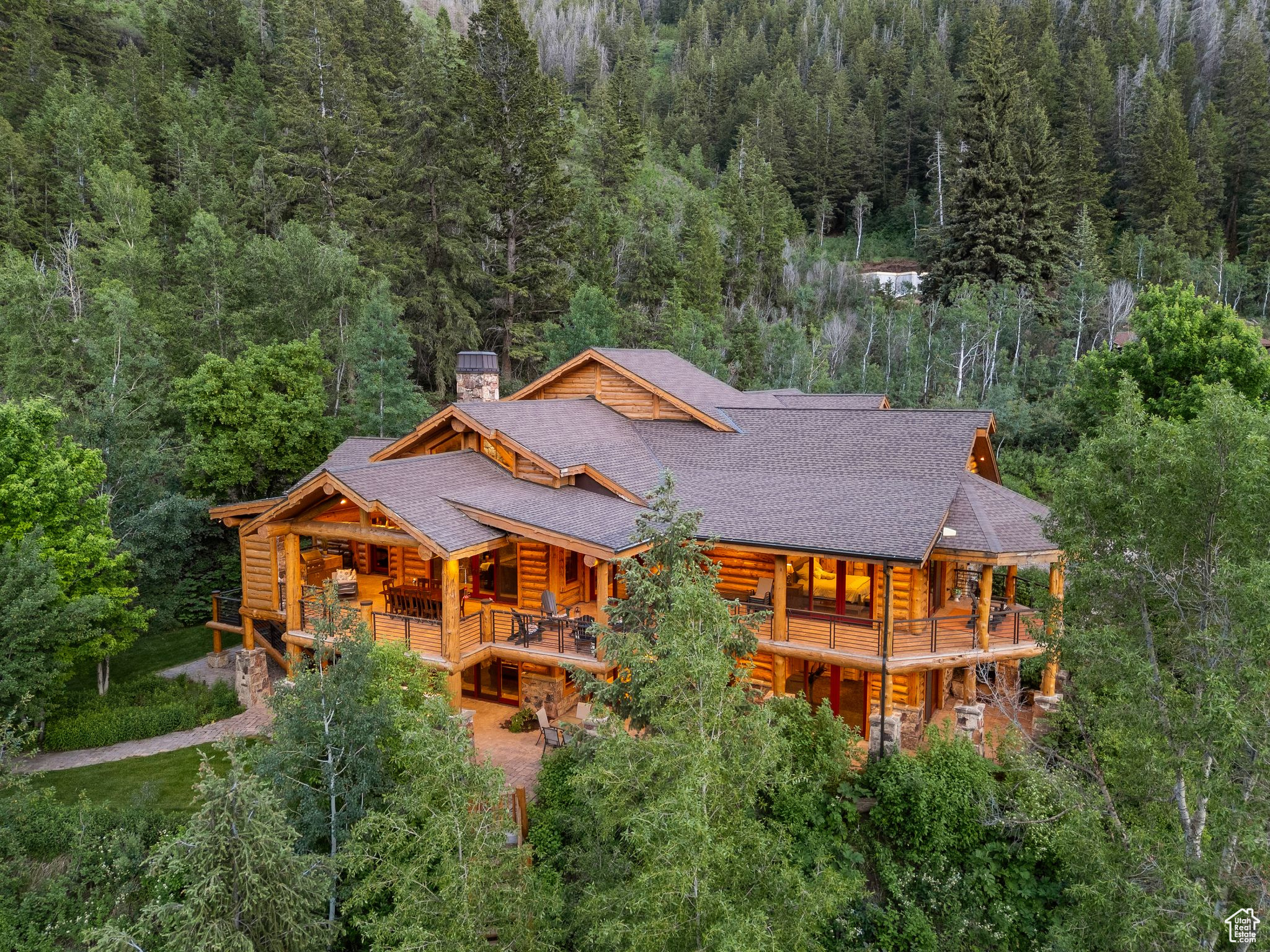 main property photo 9