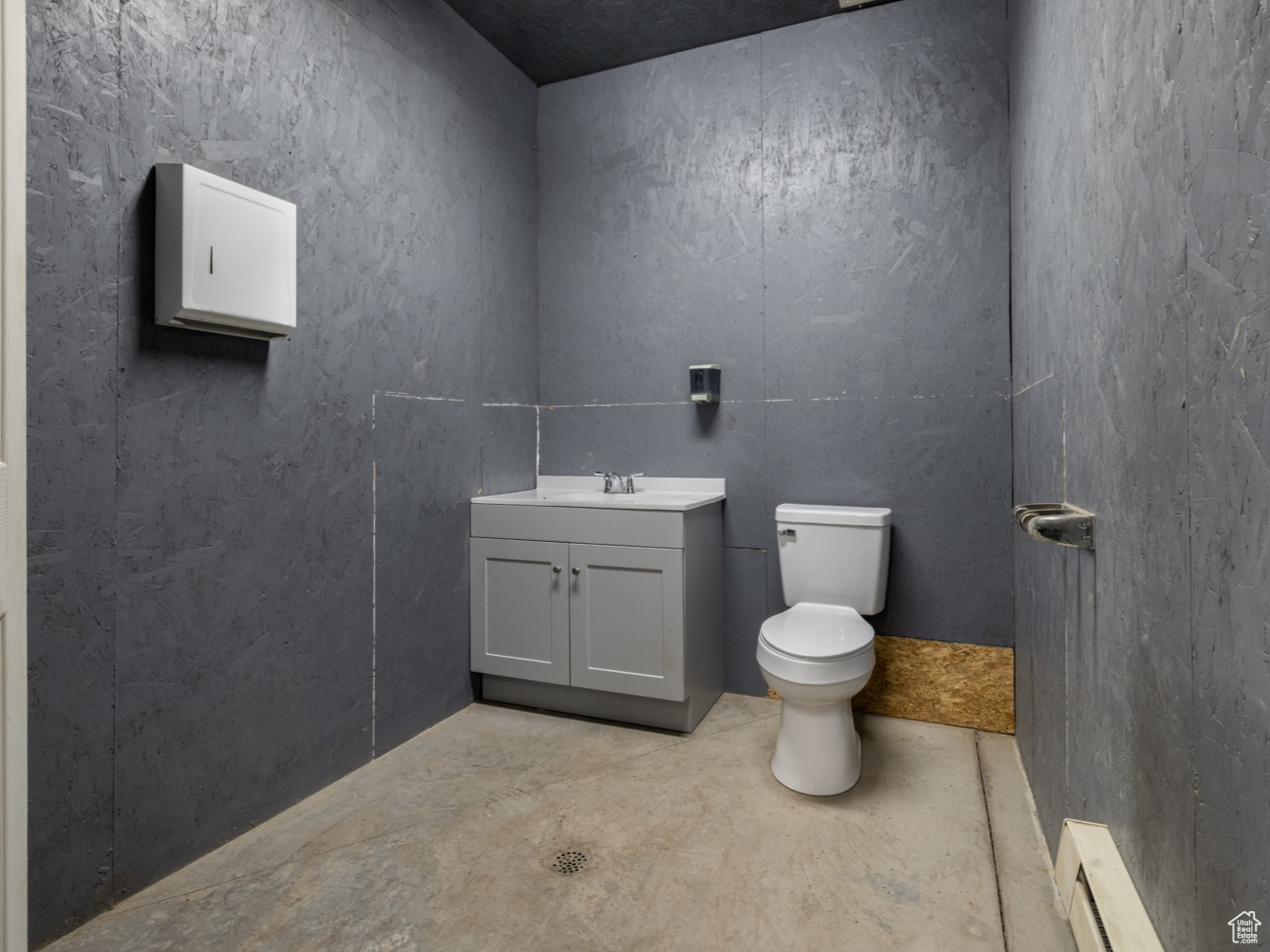 main property photo 12