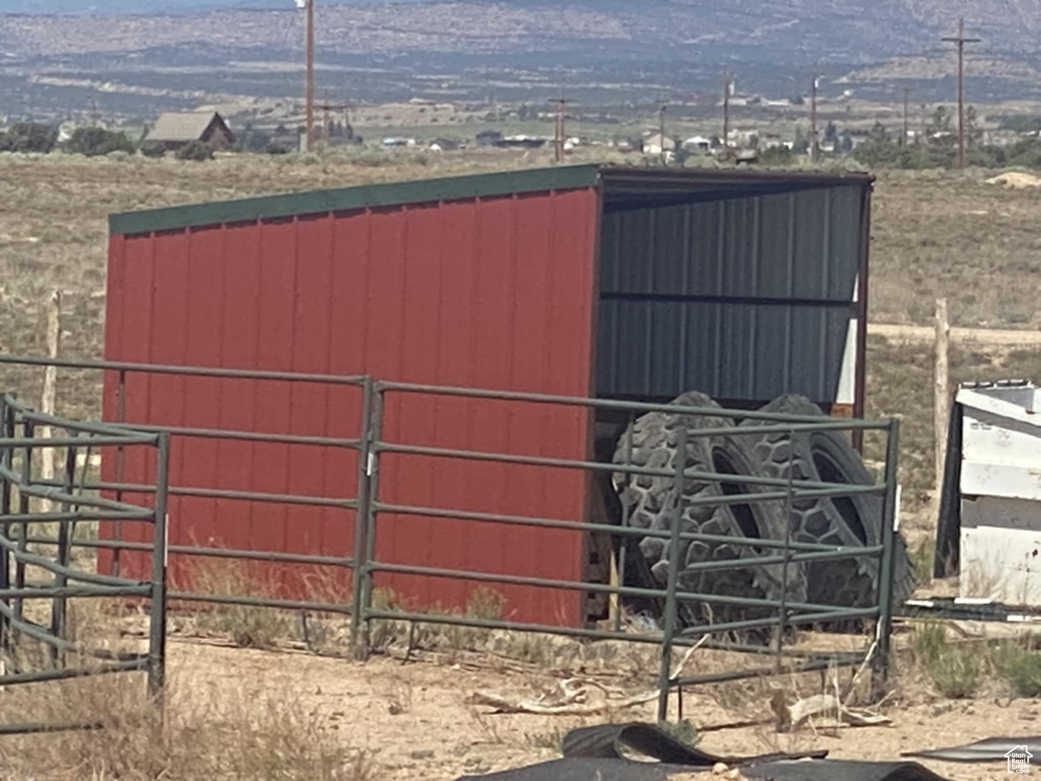 main property photo 37