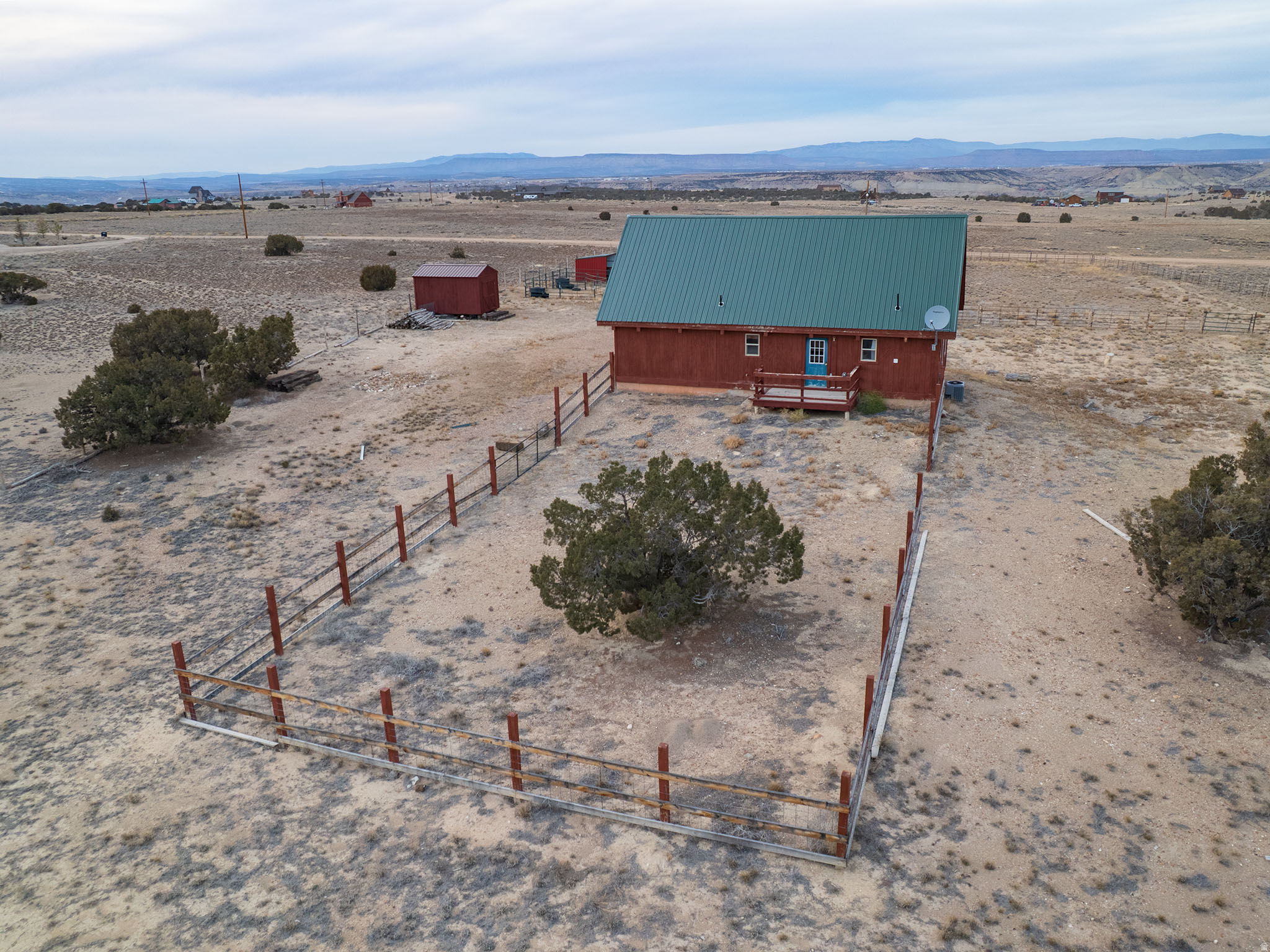 main property photo 40