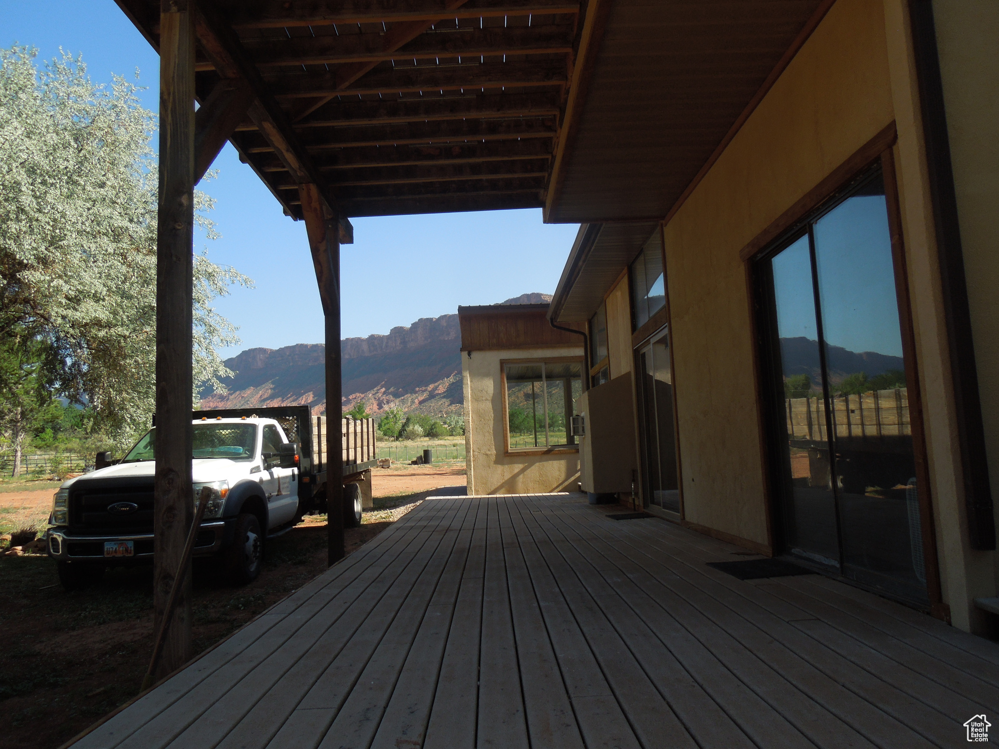 main property photo 17