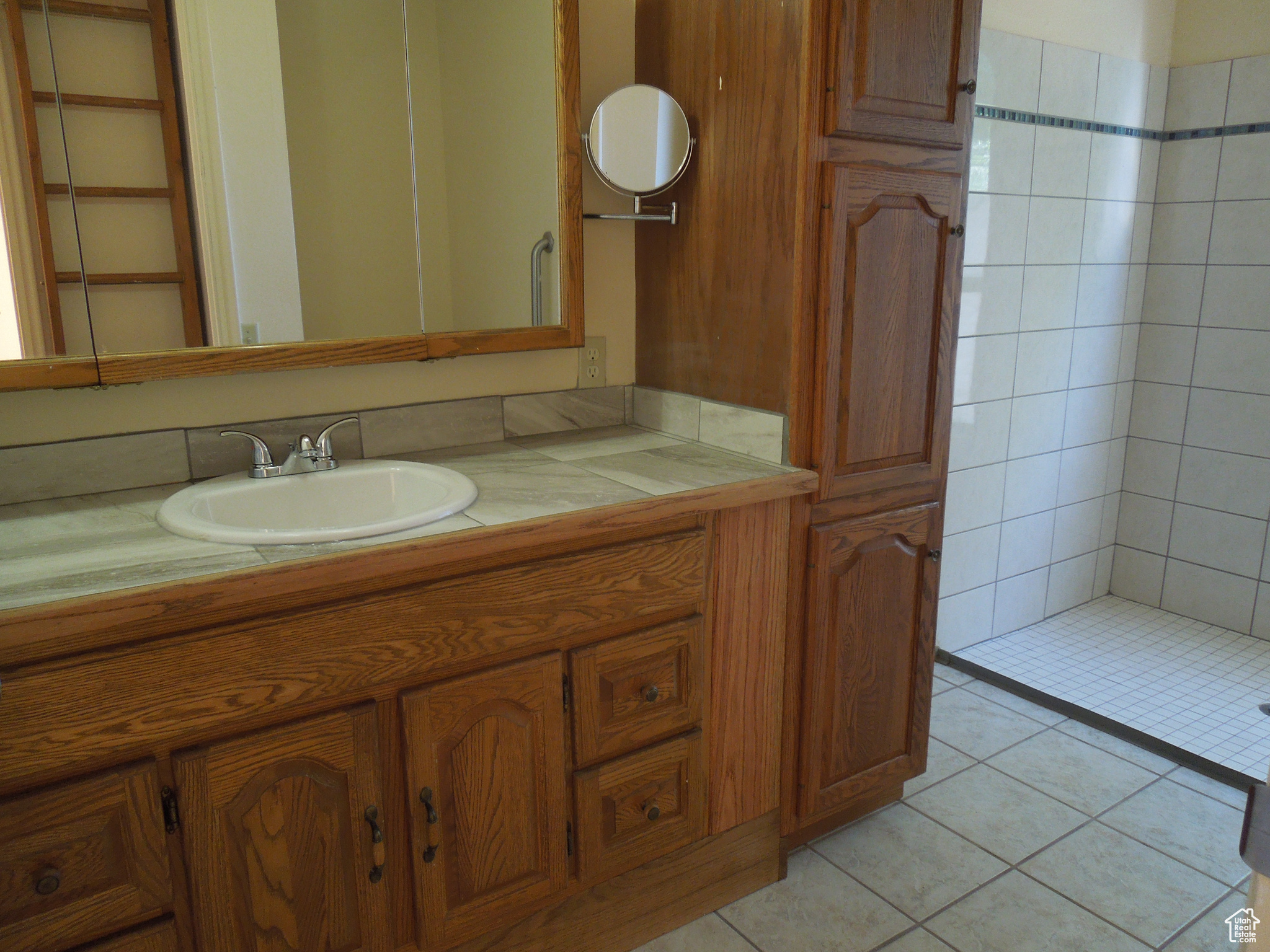 main property photo 59