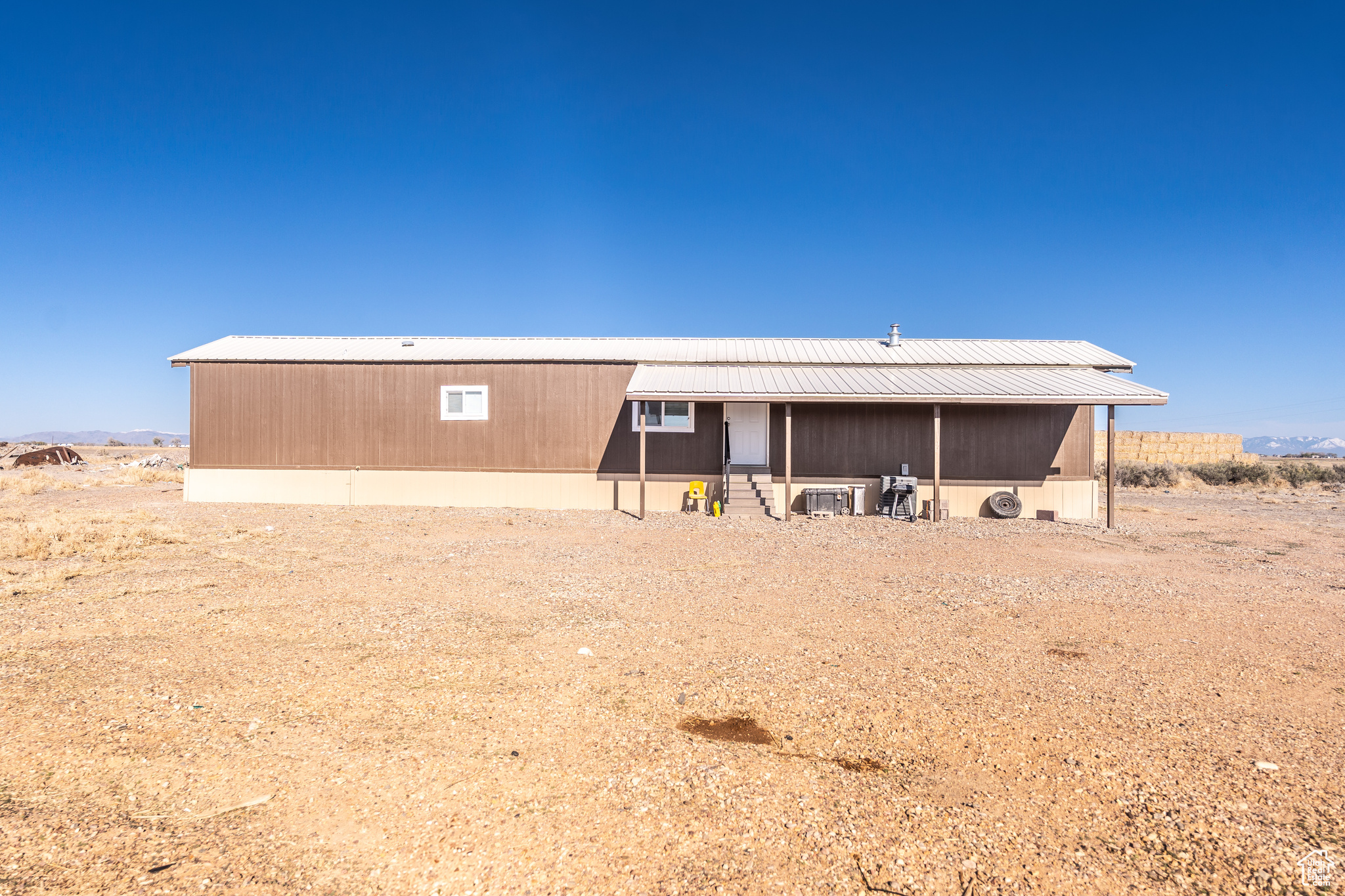 main property photo 27