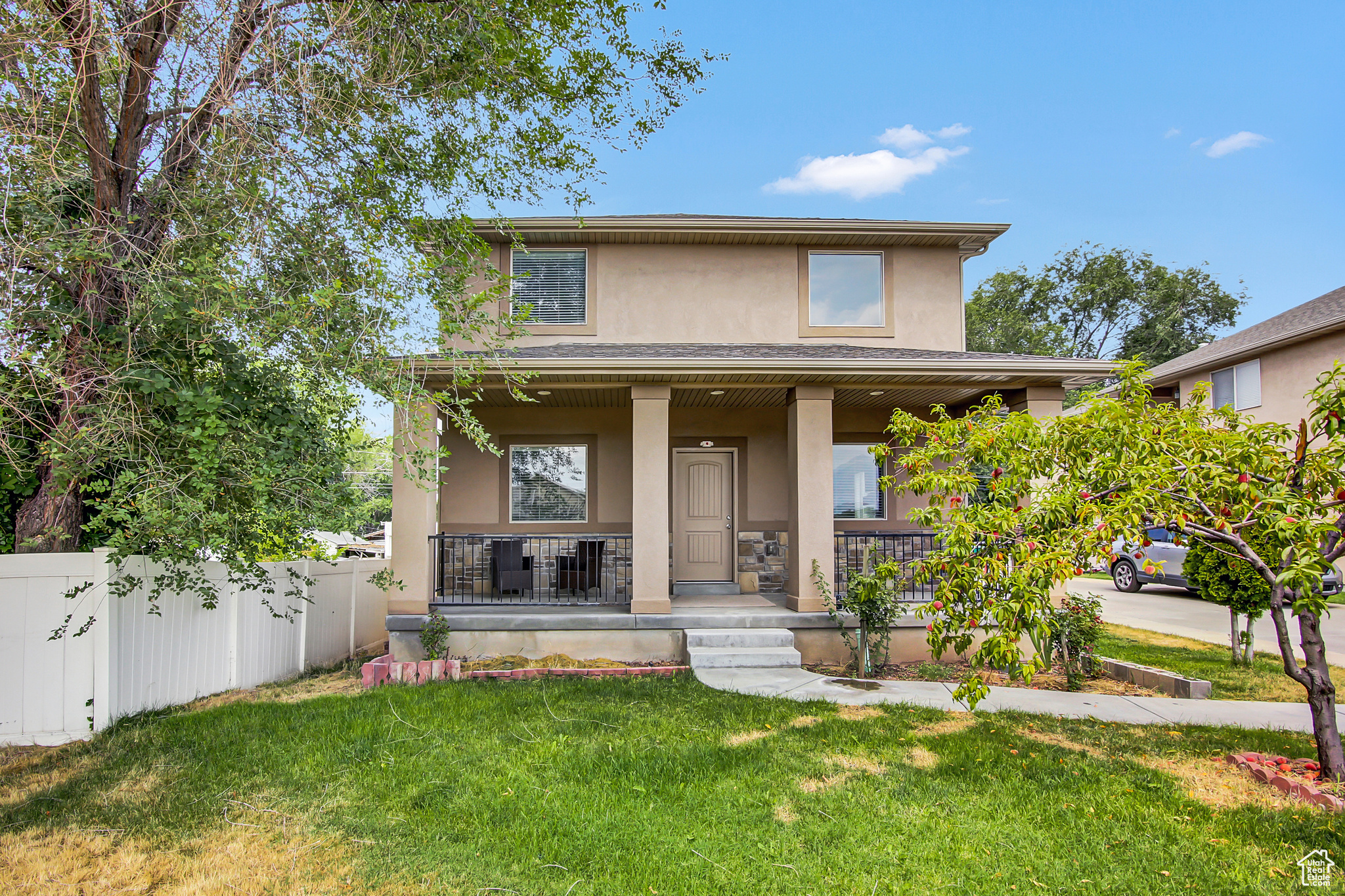 main property photo 4