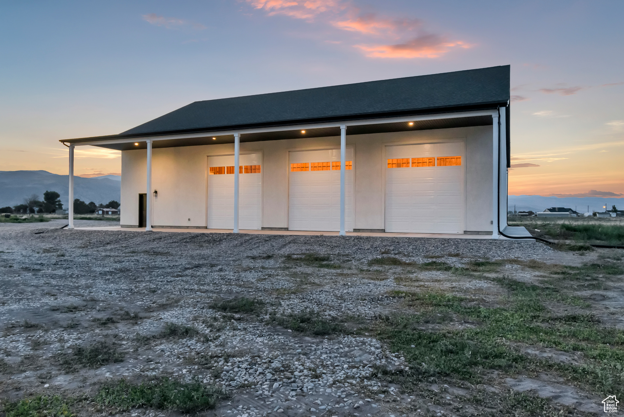 main property photo 58
