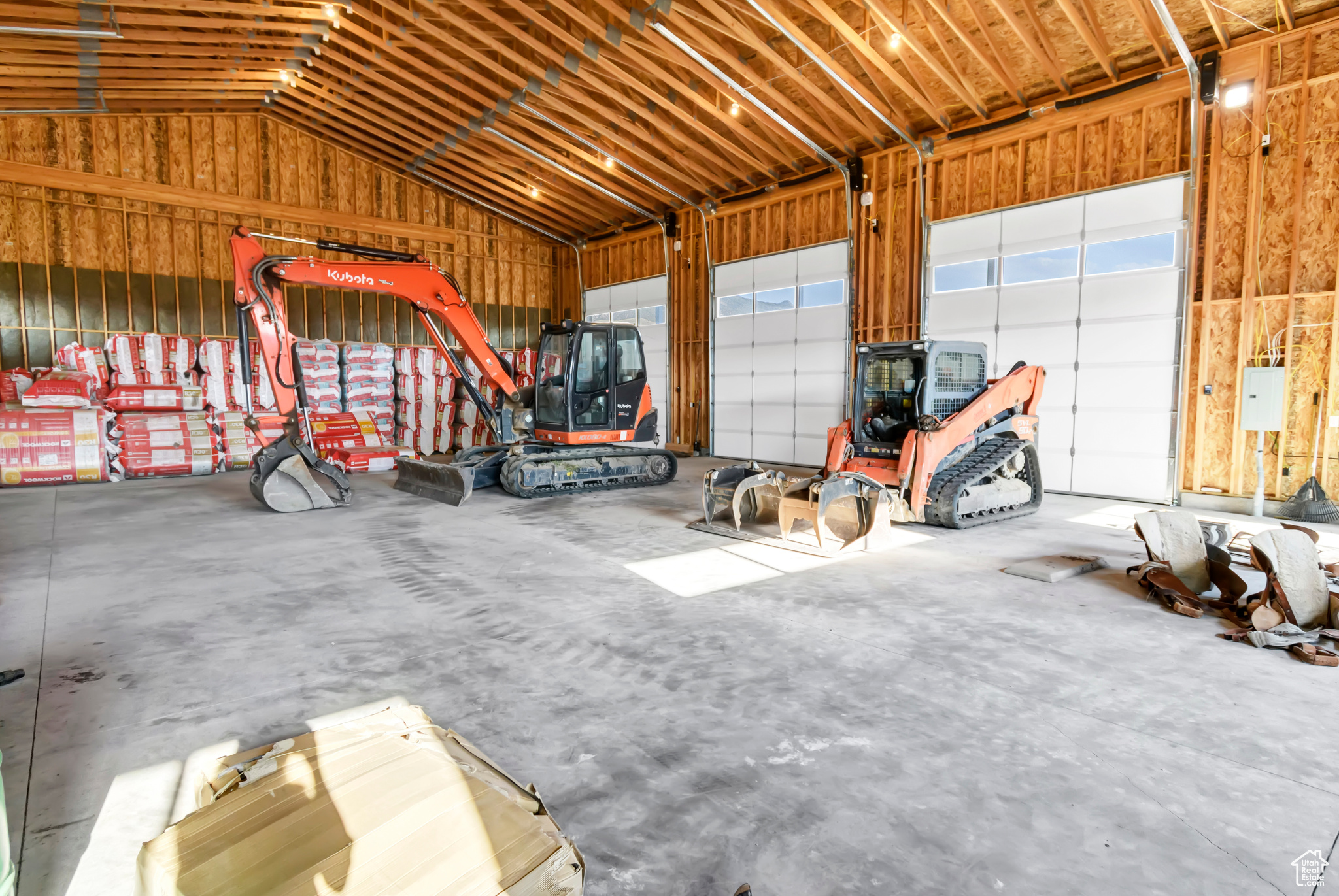 main property photo 60