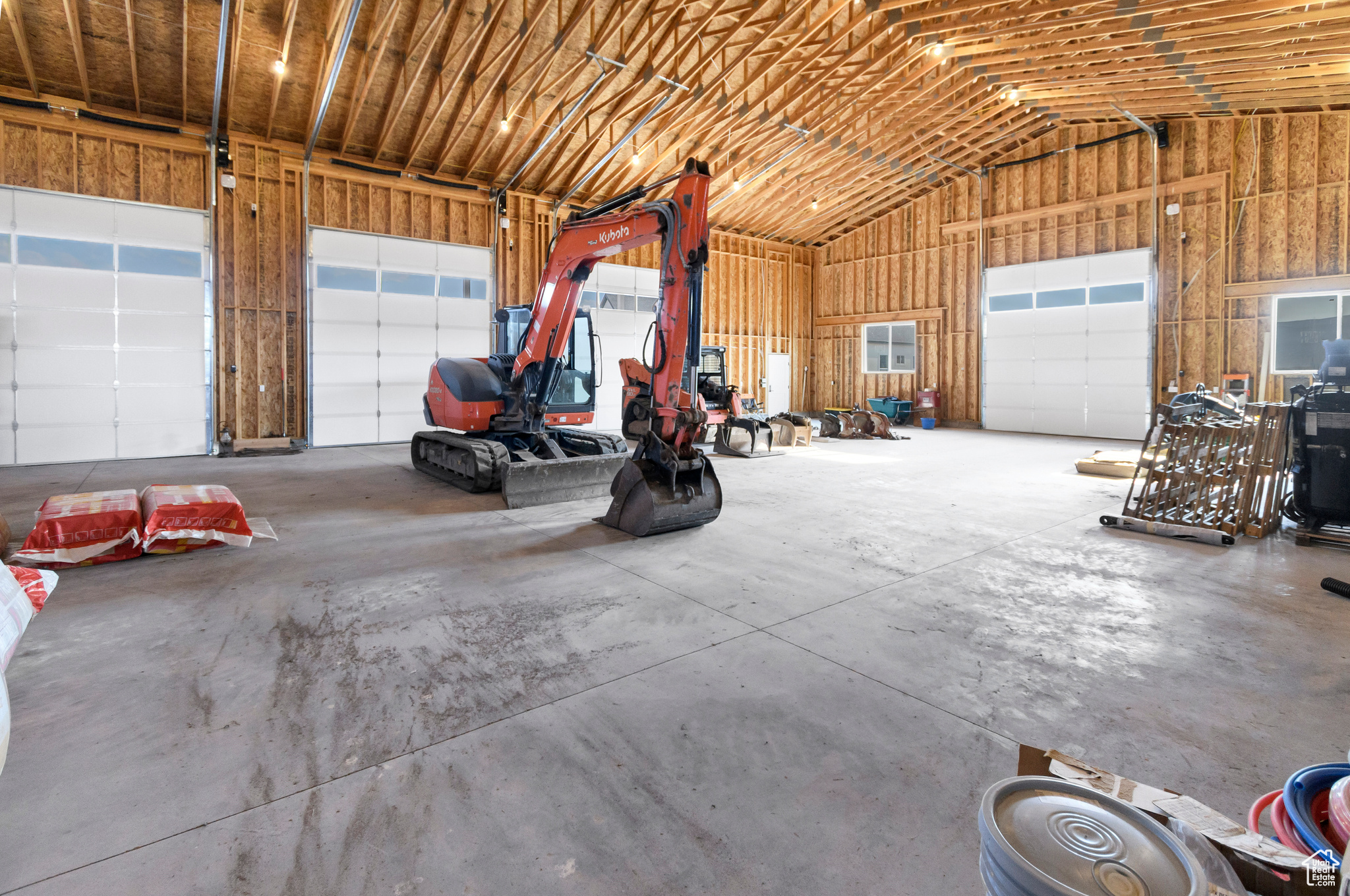 main property photo 61