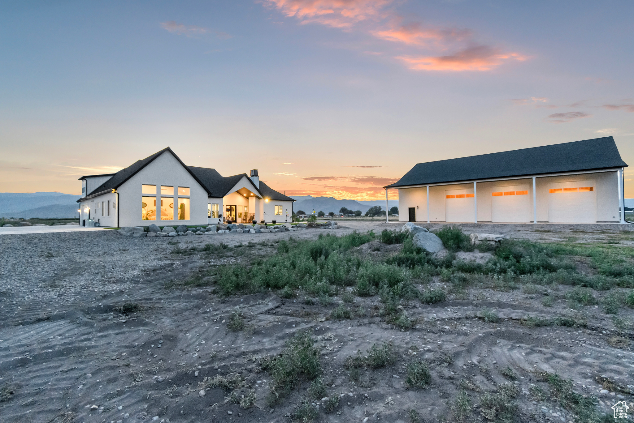 main property photo 68
