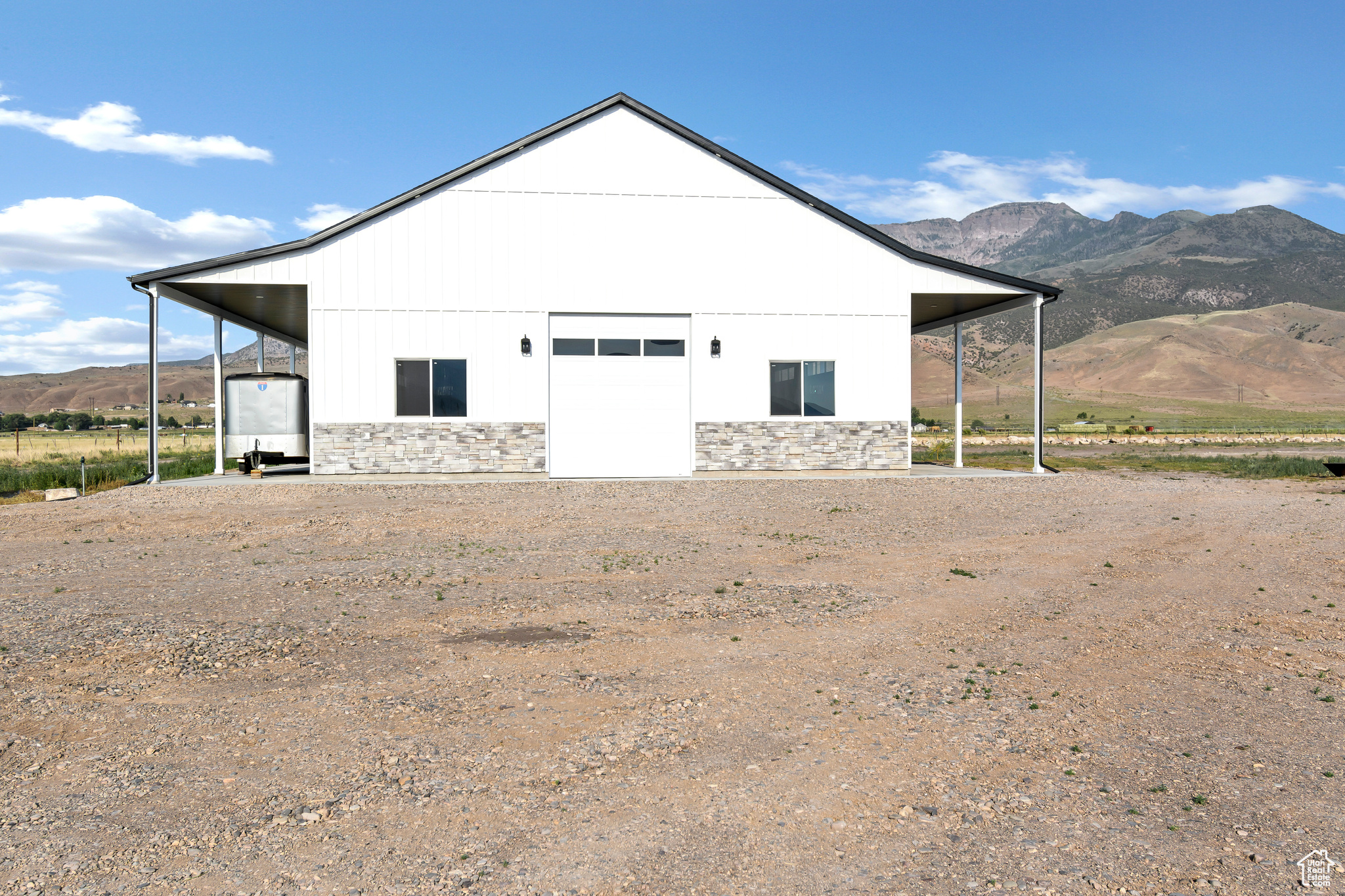 main property photo 73