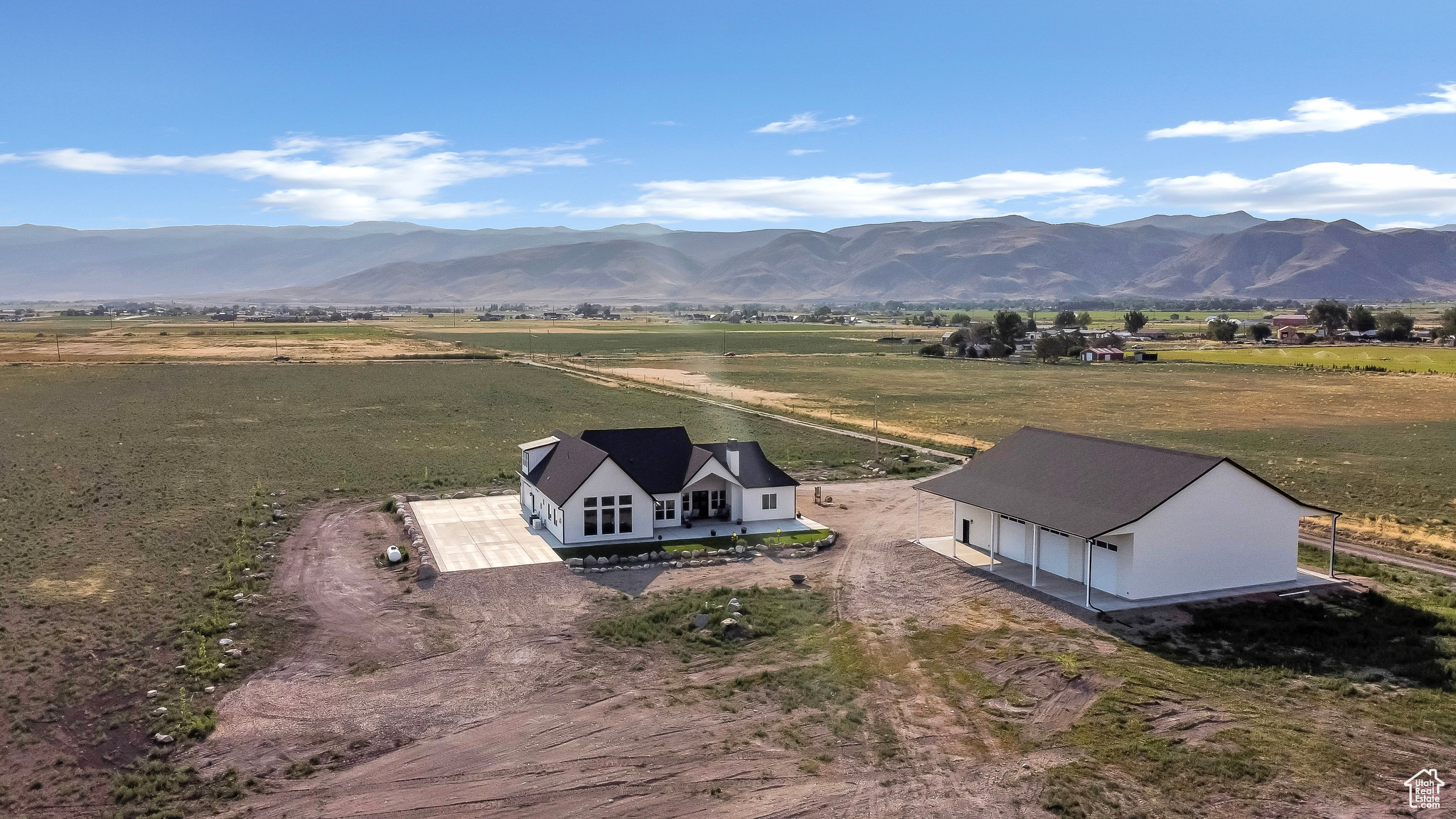 main property photo 80
