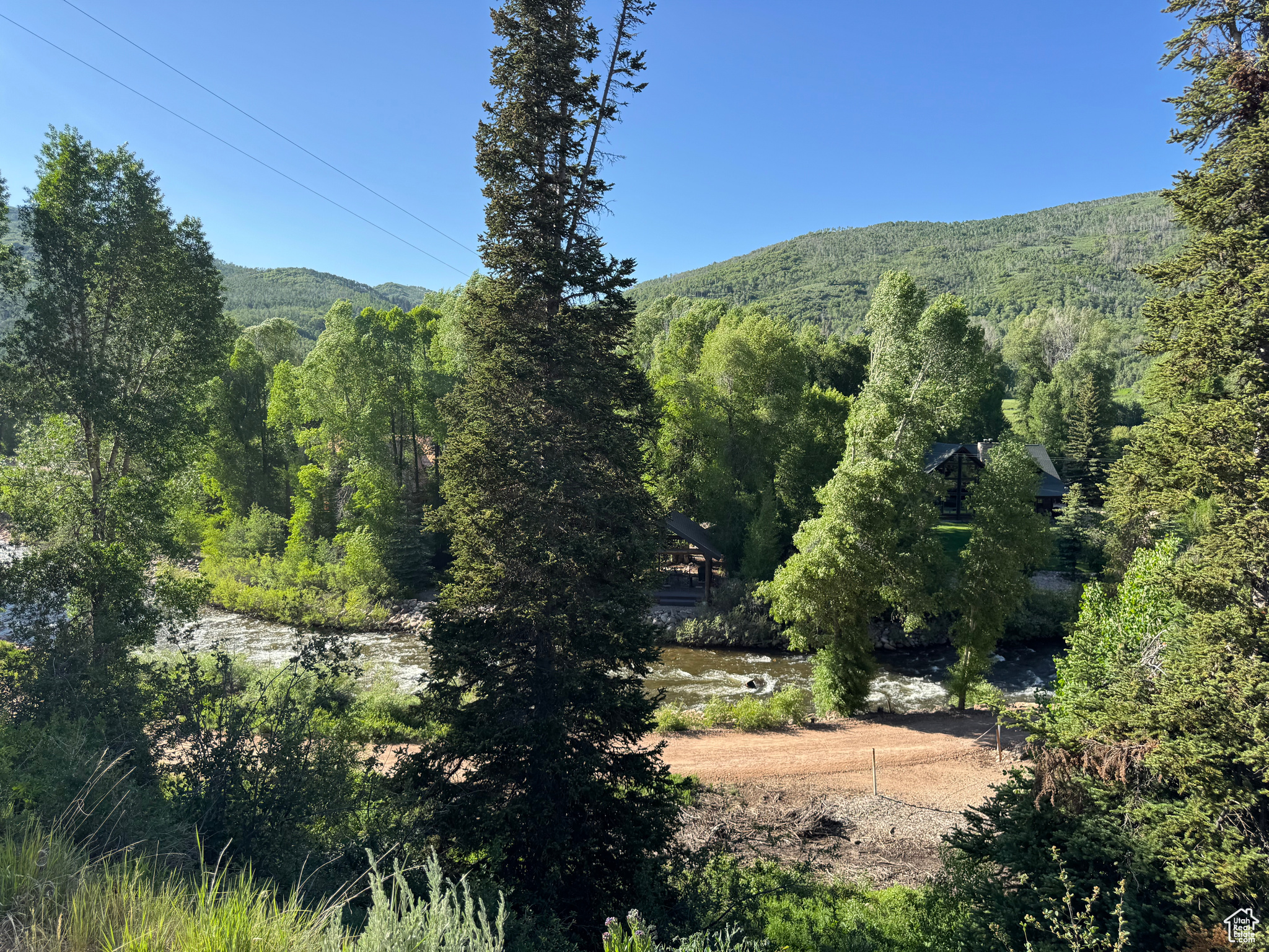 main property photo 19