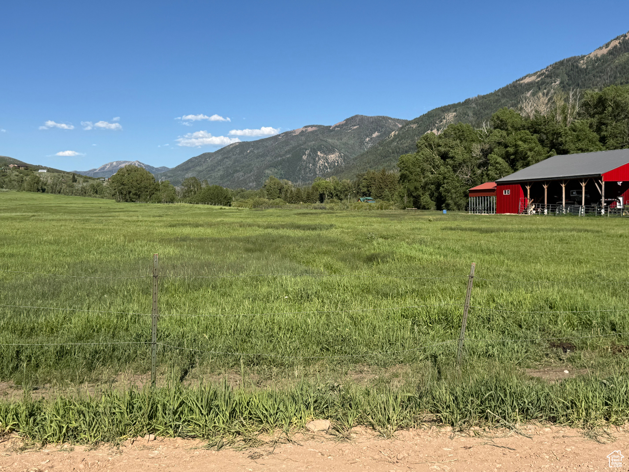 main property photo 22