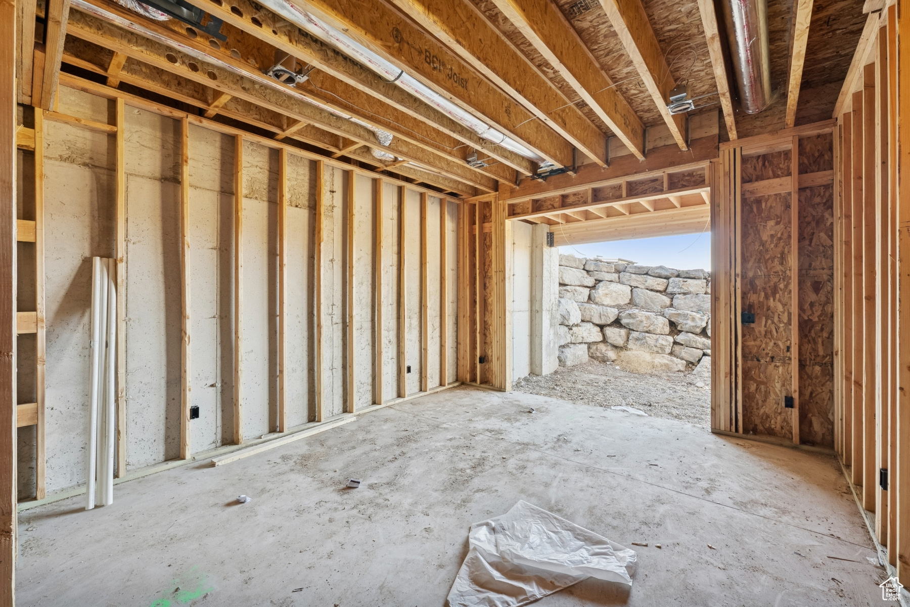 main property photo 58