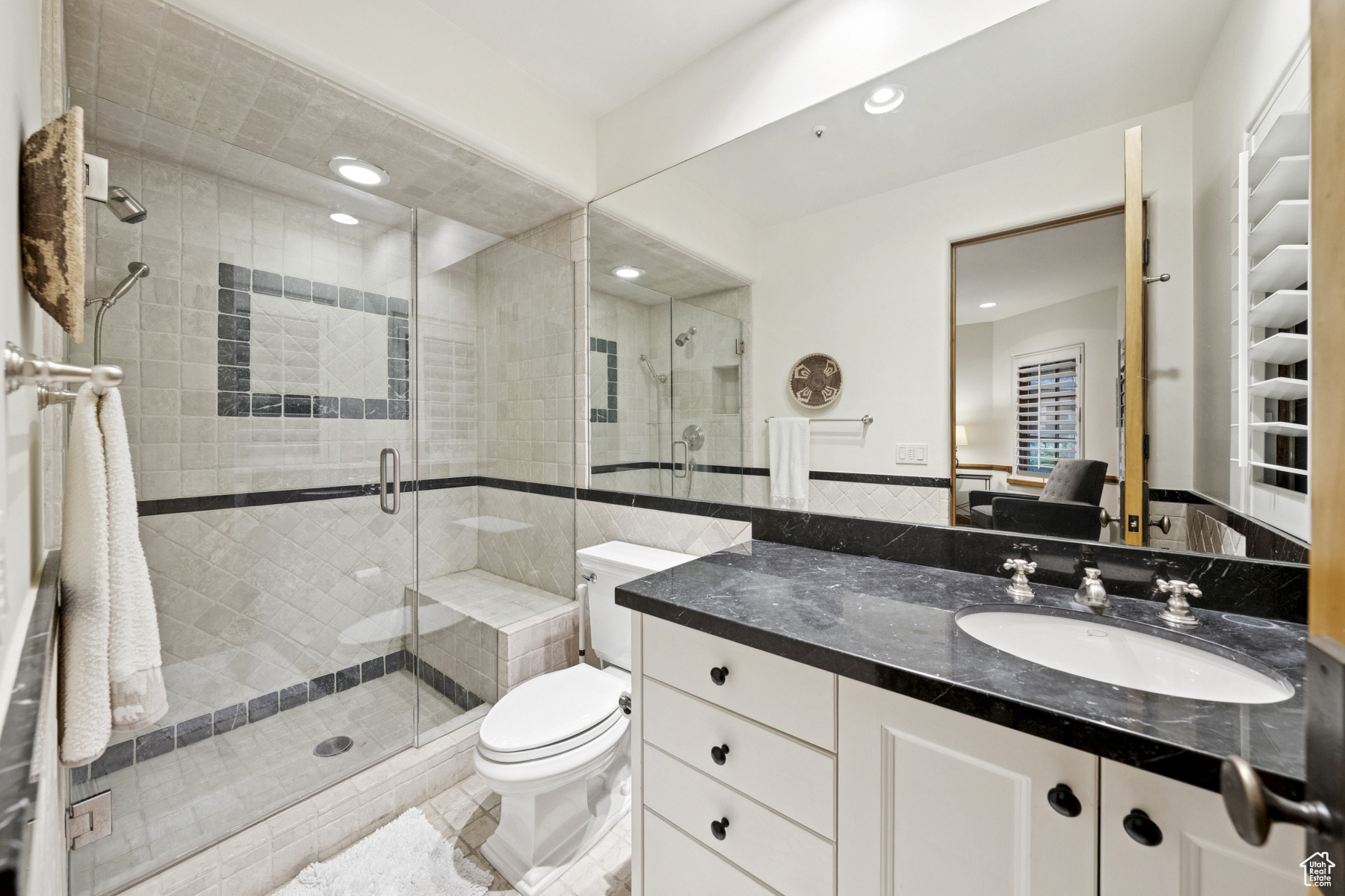 main property photo 68