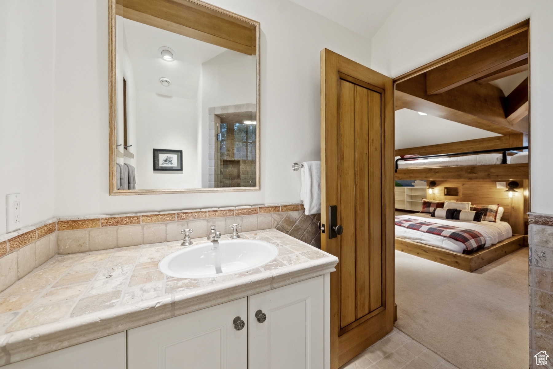 main property photo 77