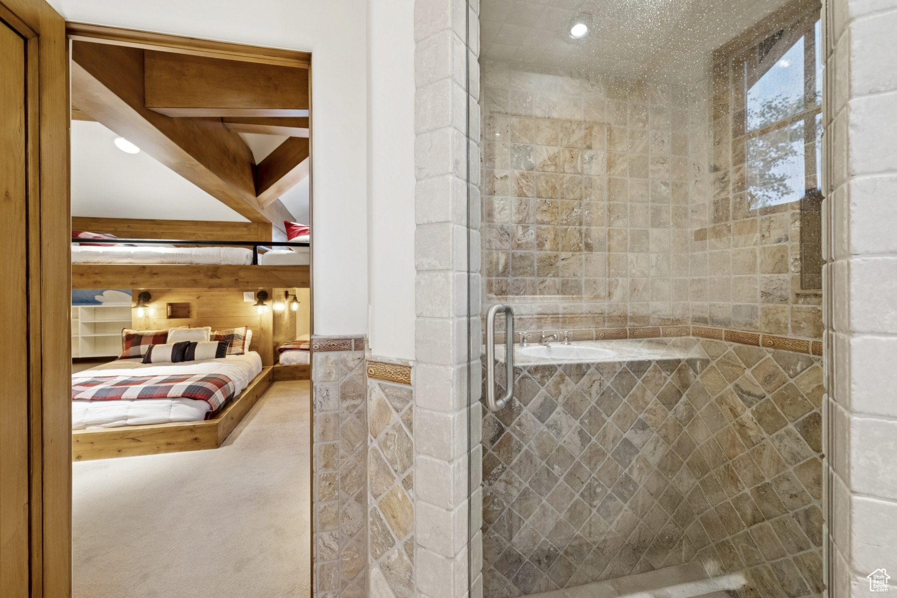main property photo 78