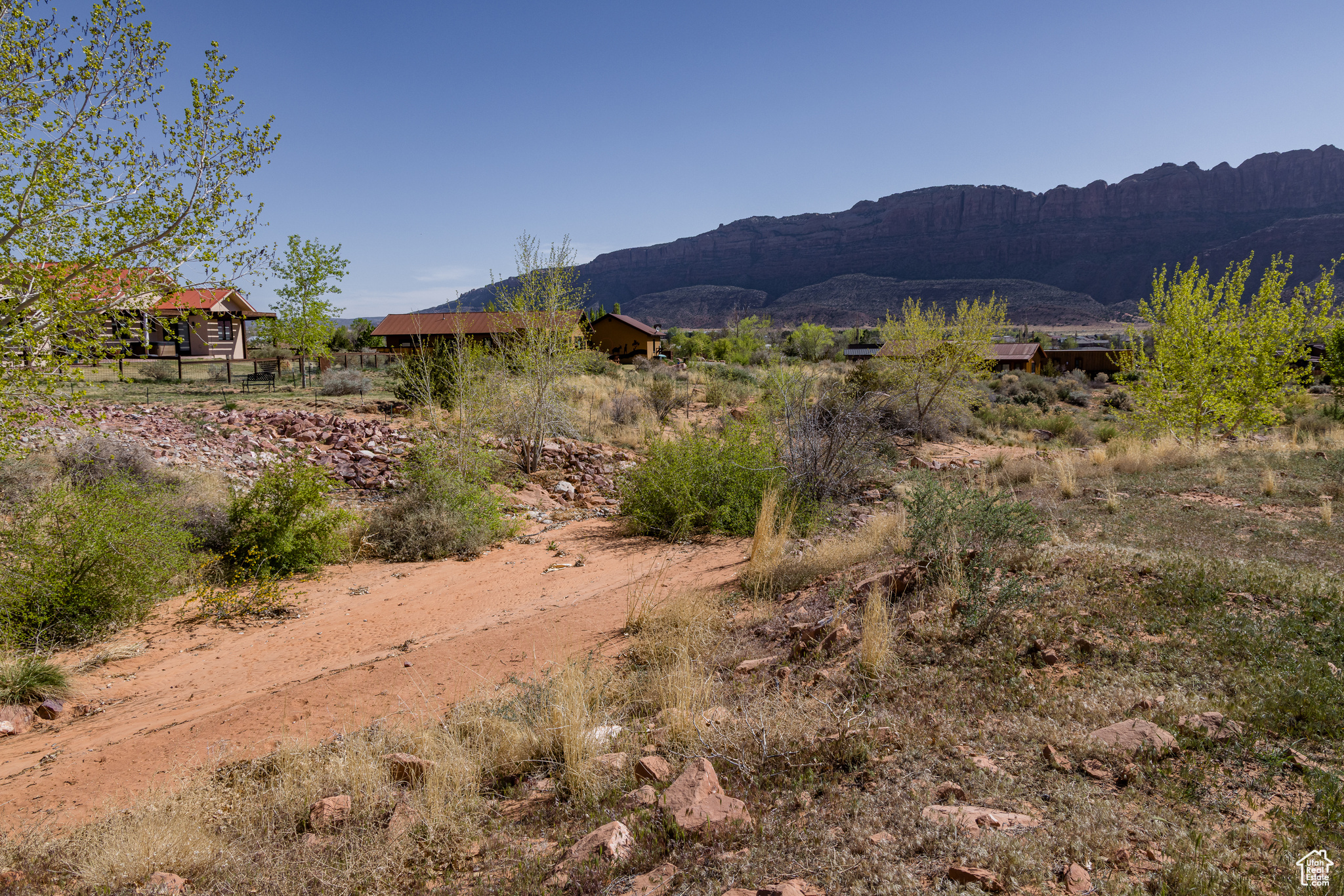 main property photo 13