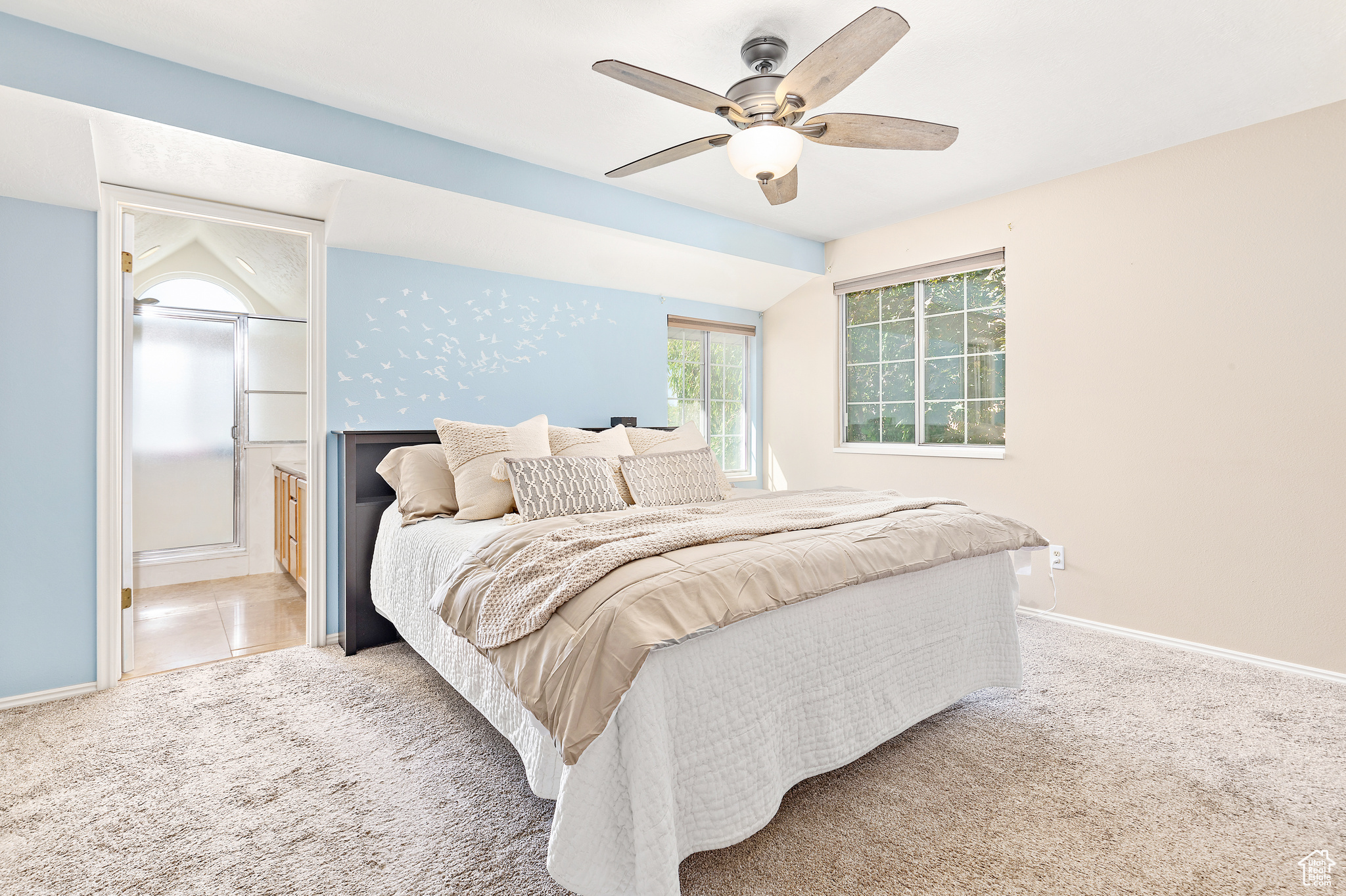 property viewer photo 15