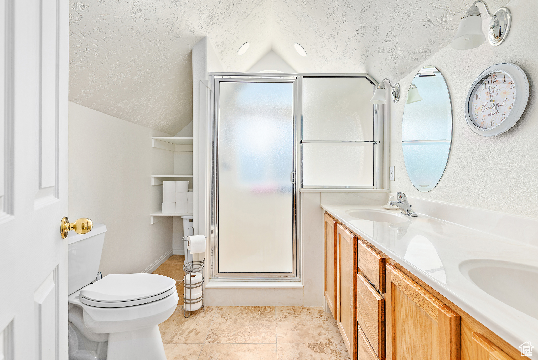 property viewer photo 19