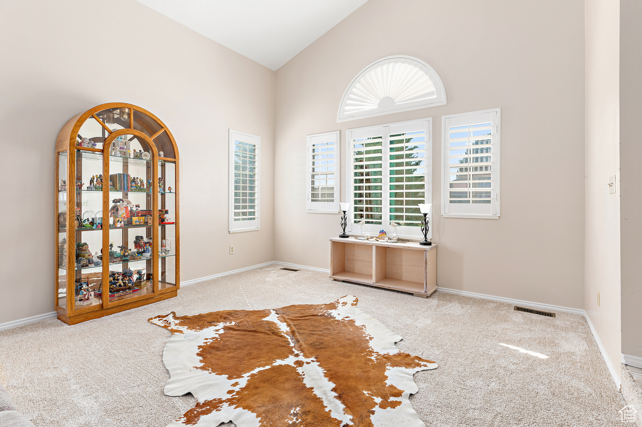 property viewer photo 2