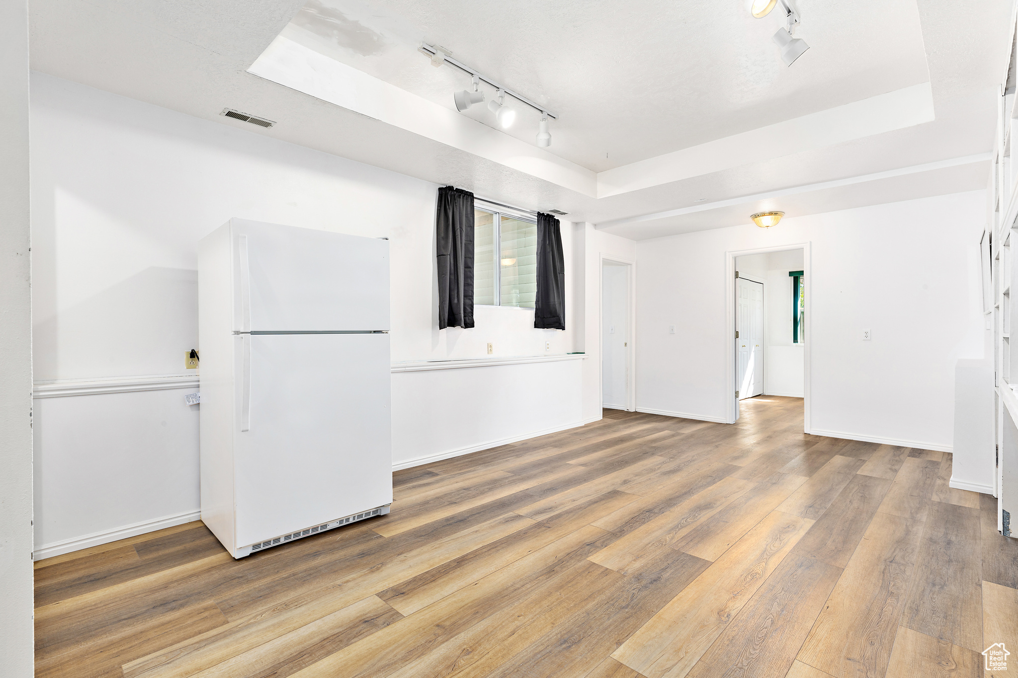 property viewer photo 25