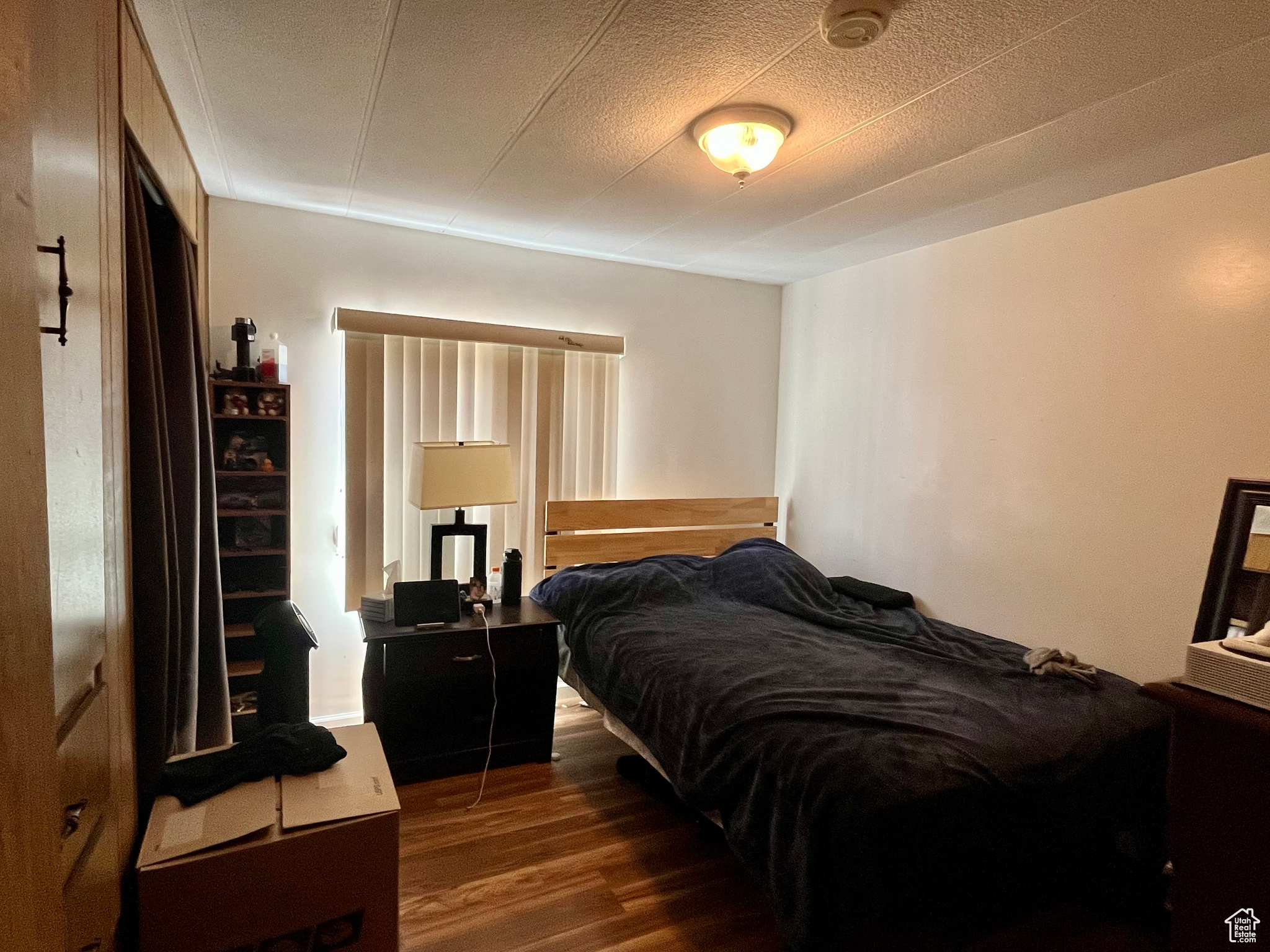 main property photo 28