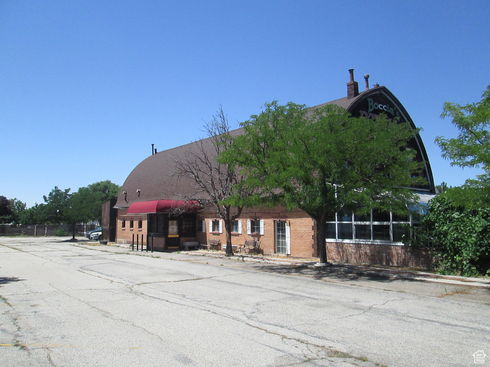 main property photo 2