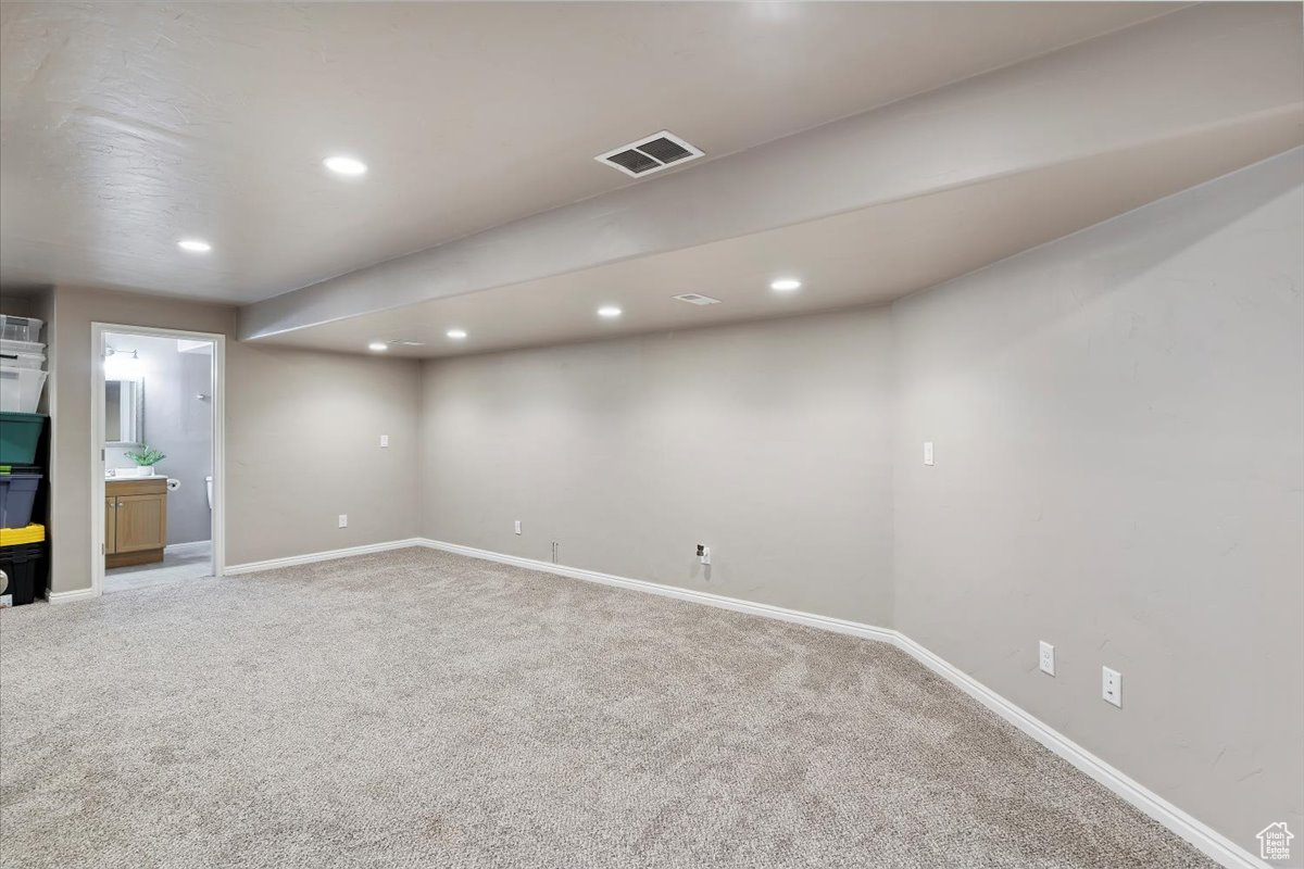 property viewer photo 24