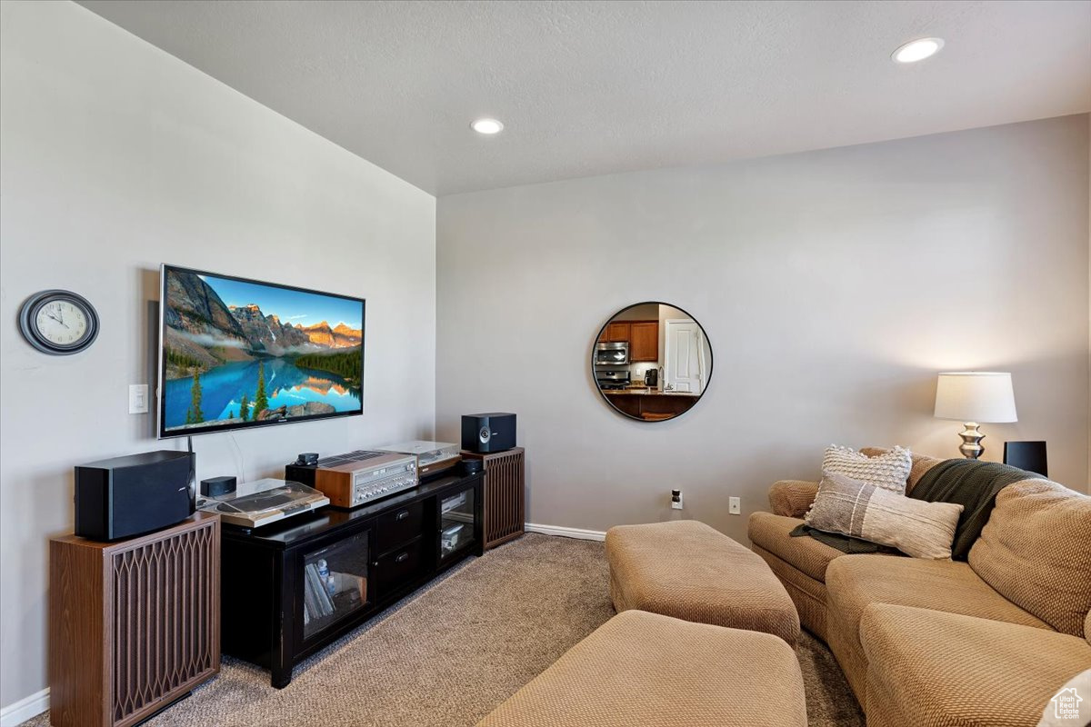 property viewer photo 3