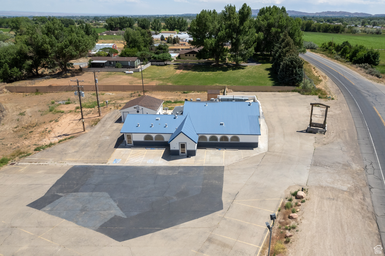 main property photo 4