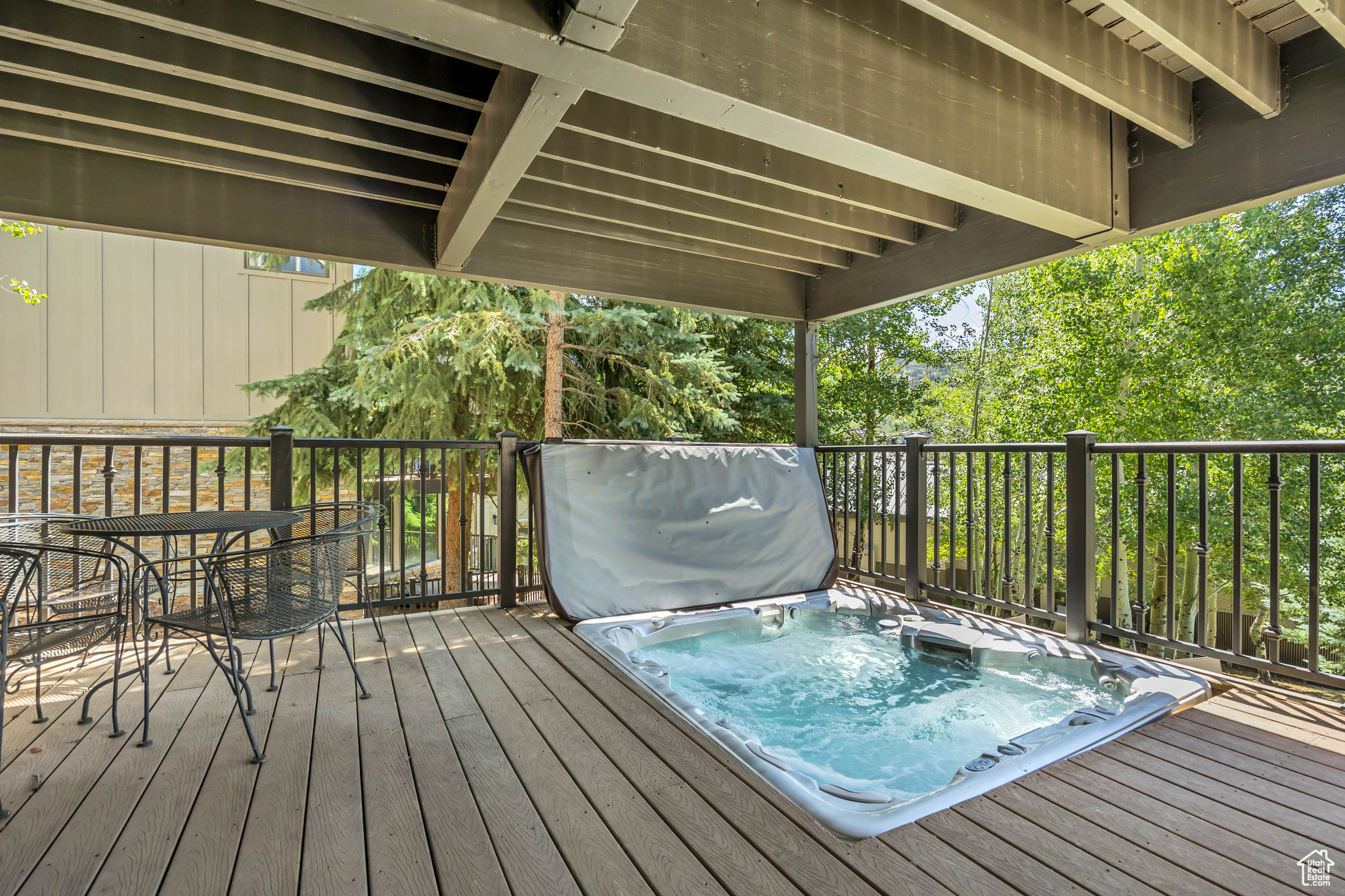 main property photo 29