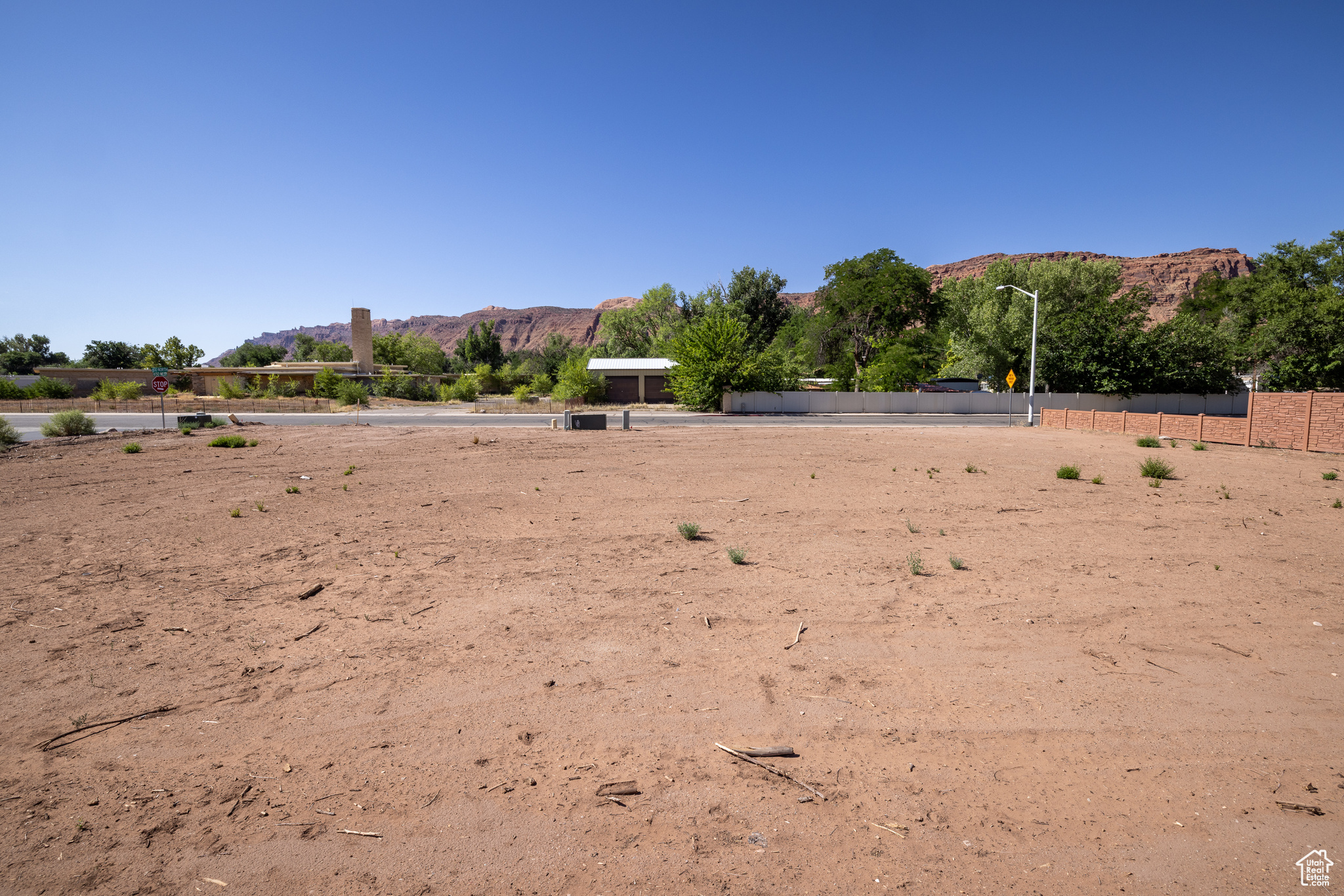 main property photo 12