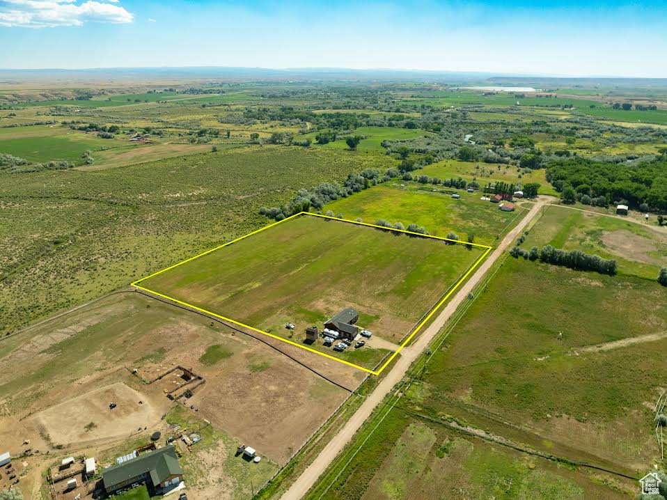 main property photo 10