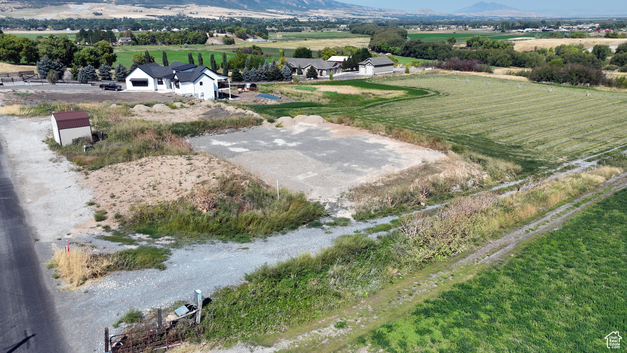 main property photo 12