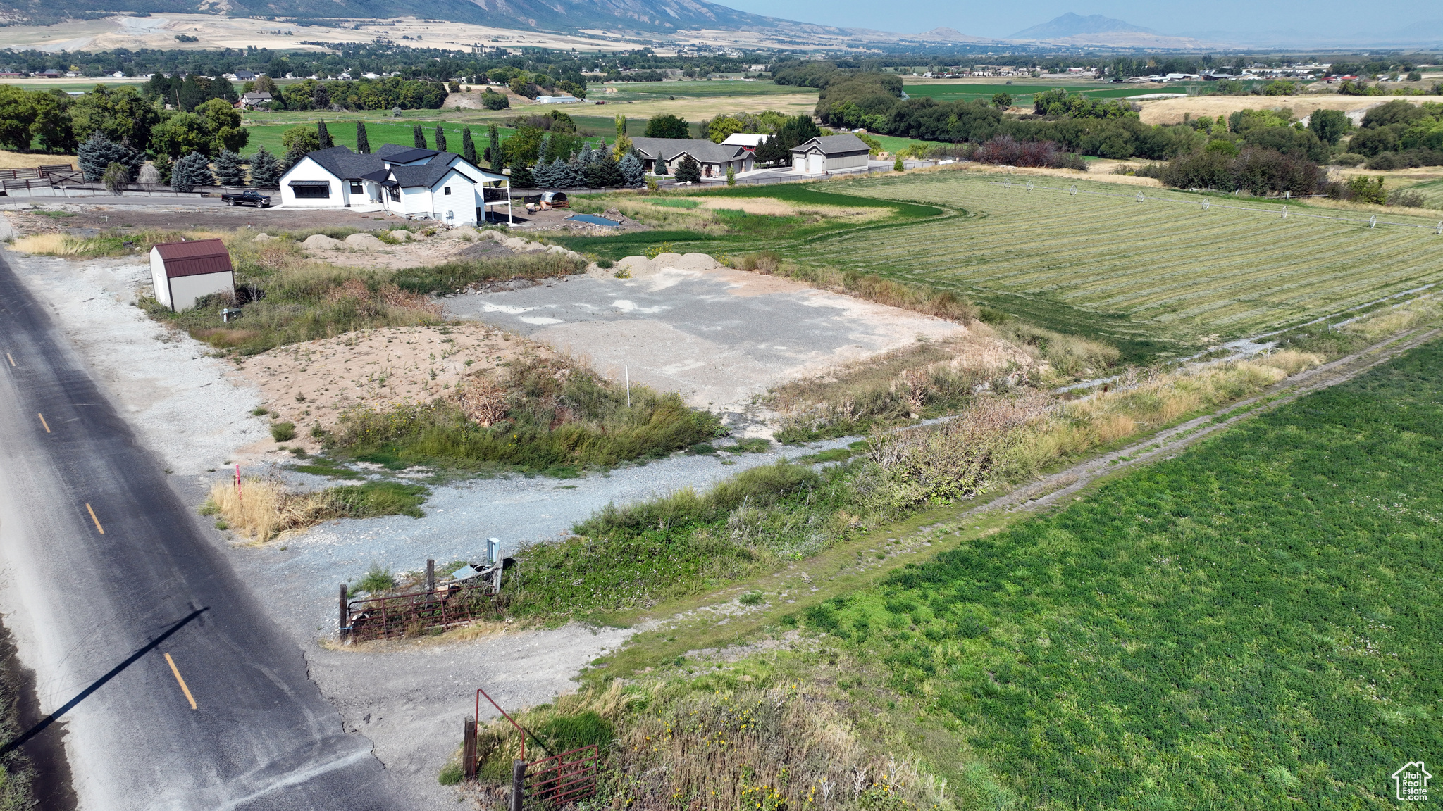 main property photo 12