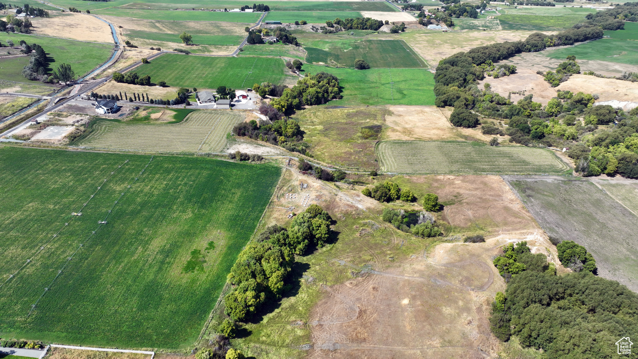 main property photo 18