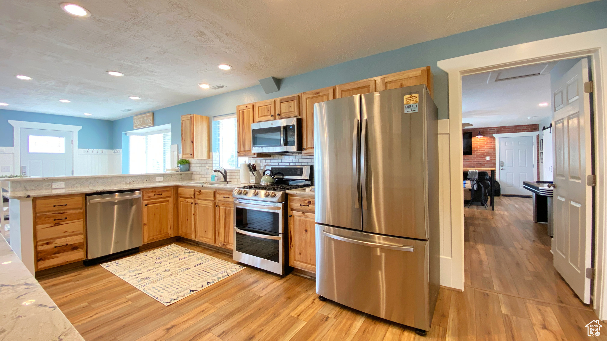 main property photo 5