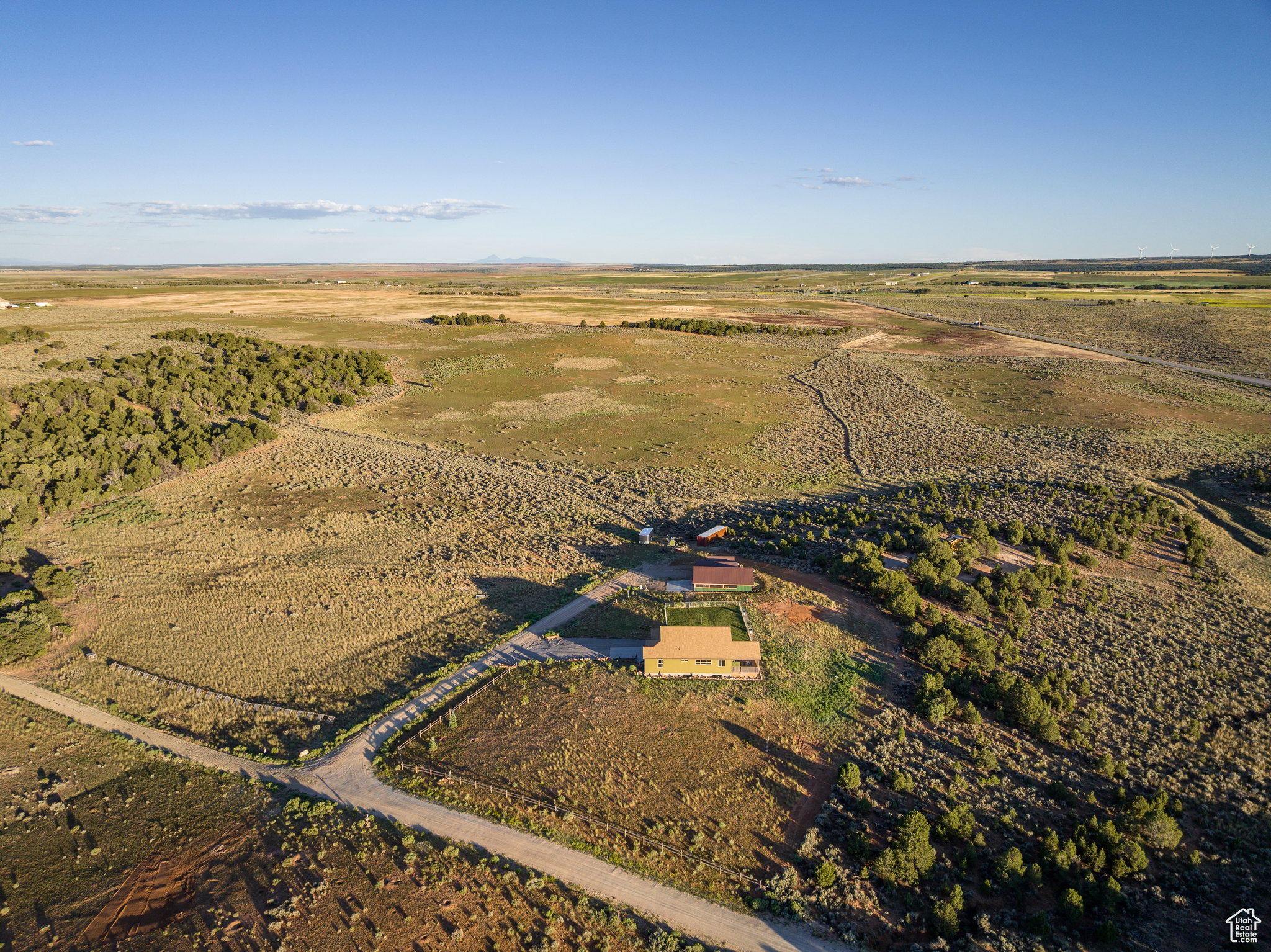 main property photo 16