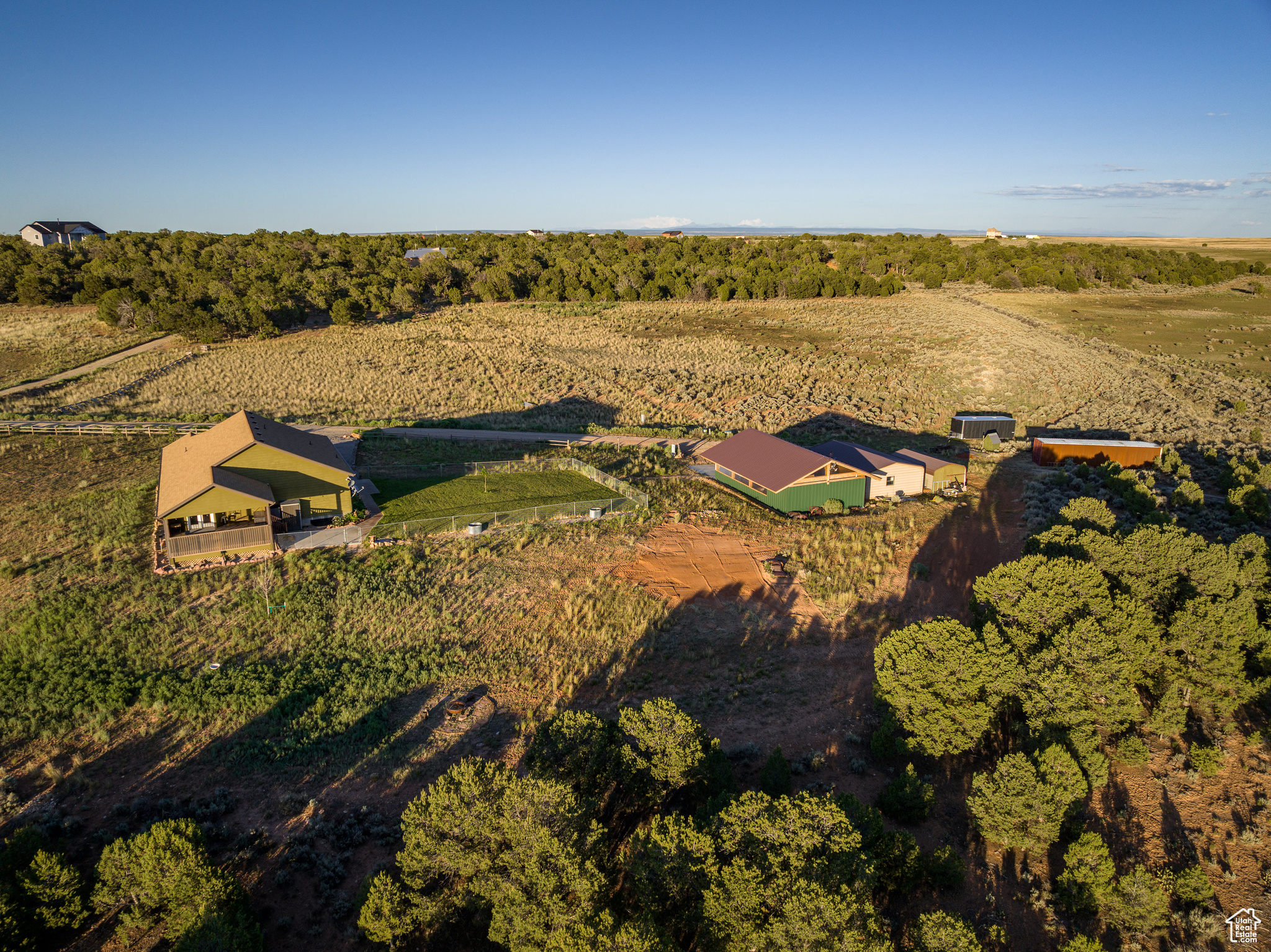 main property photo 31